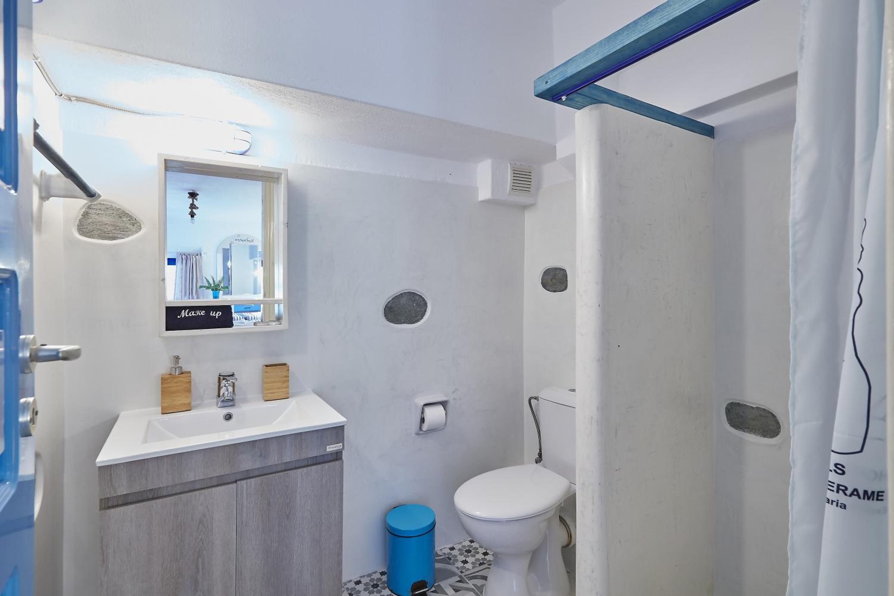 Twin Room with Terrace - Photo 2