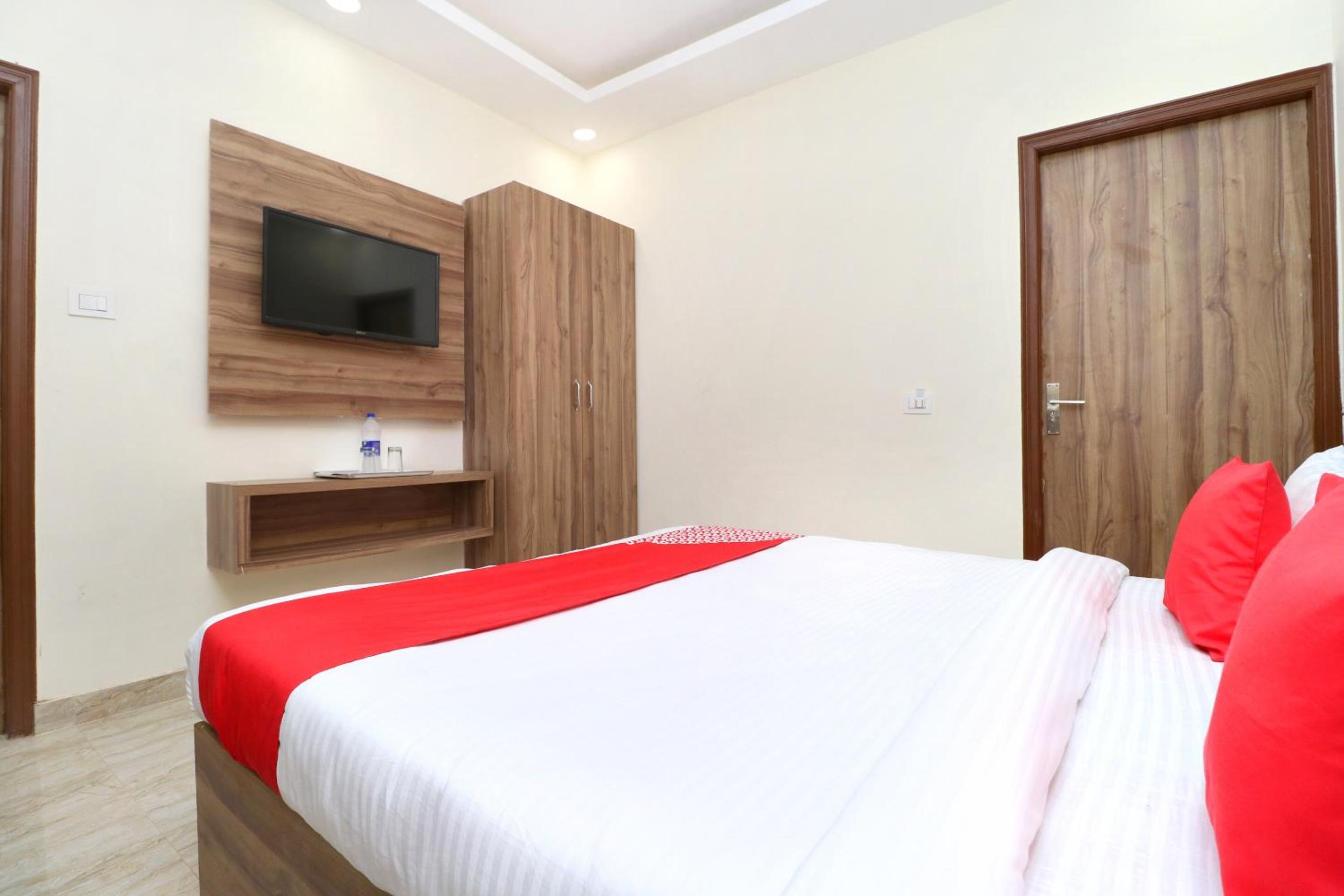 Classic Triple Room photo 2