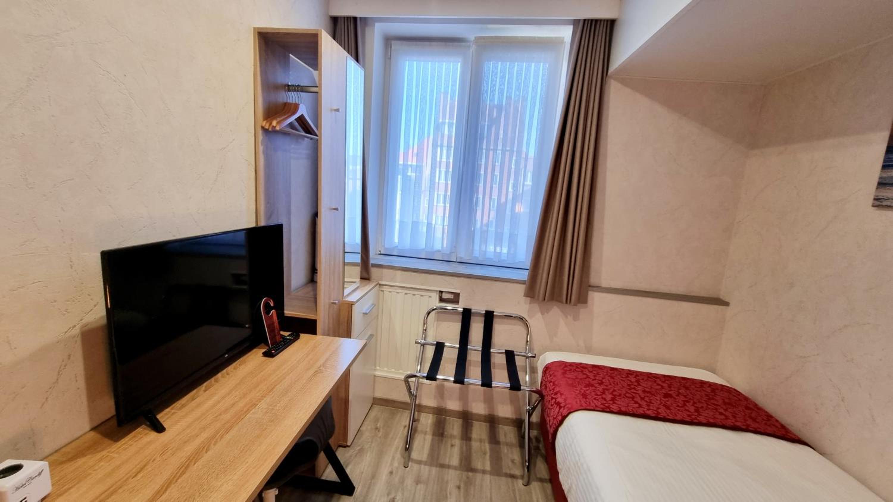 Small Single Room photo 1