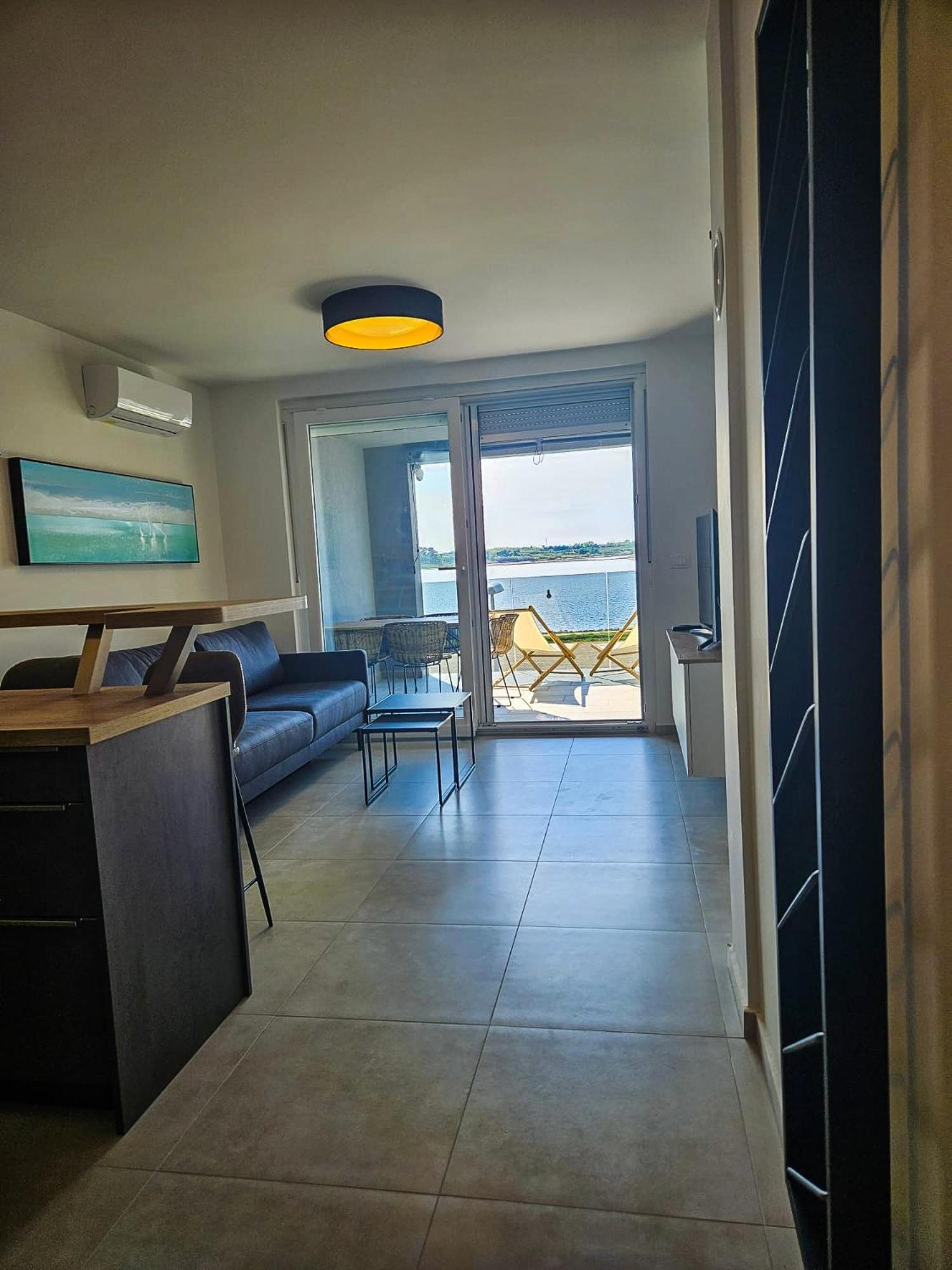 Apartment with Sea View photo 2
