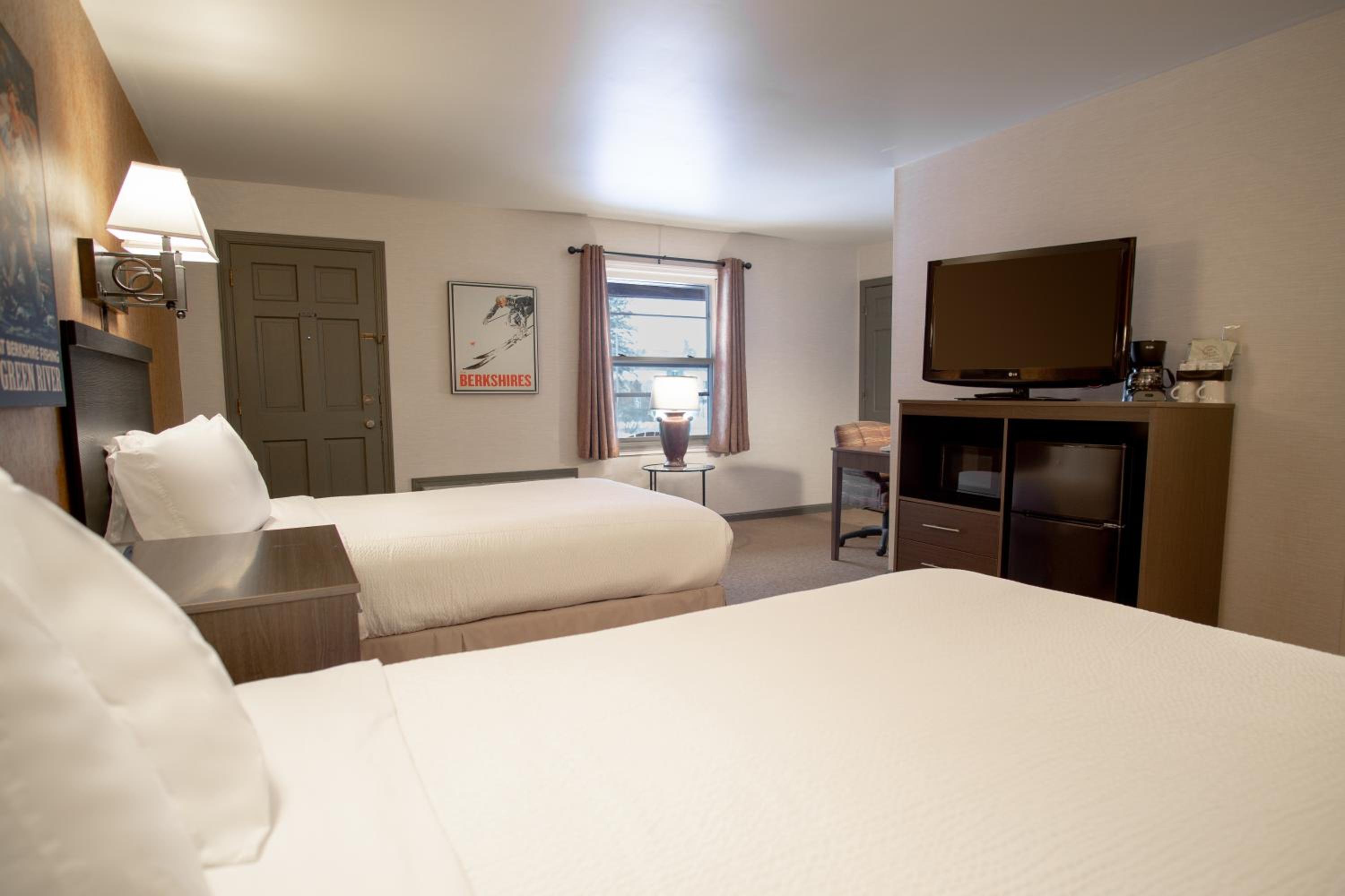 Deluxe Double Room with Two Double Beds - Non-Smoking