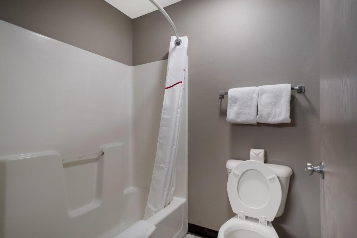 Suite King Room Non-Smoking - Photo 3