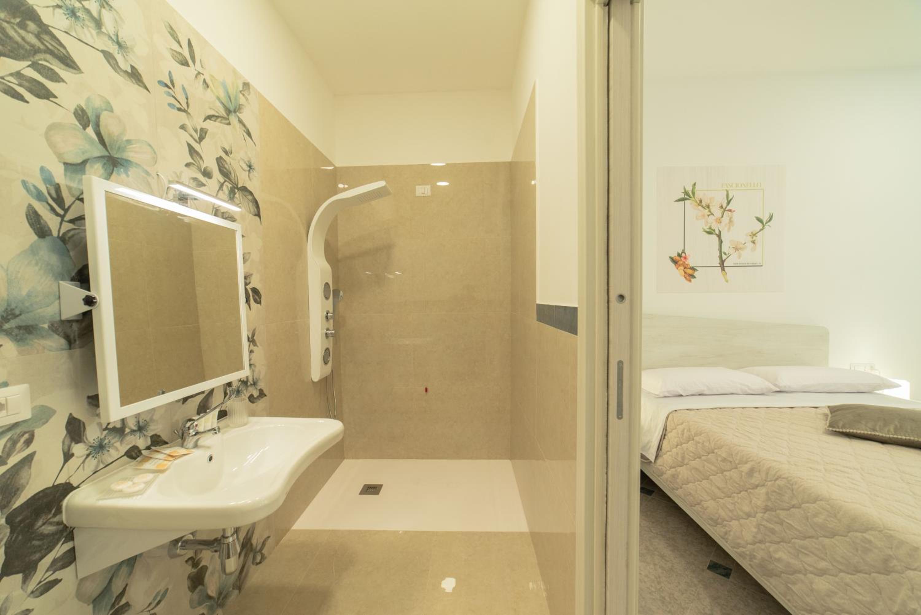 Triple Room - Disability Access photo 3