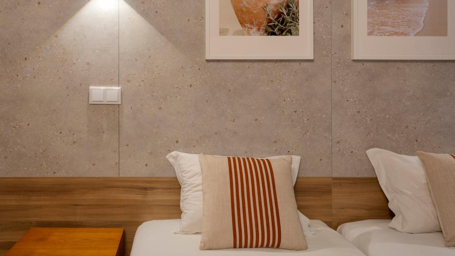 Twin Room - Photo 7