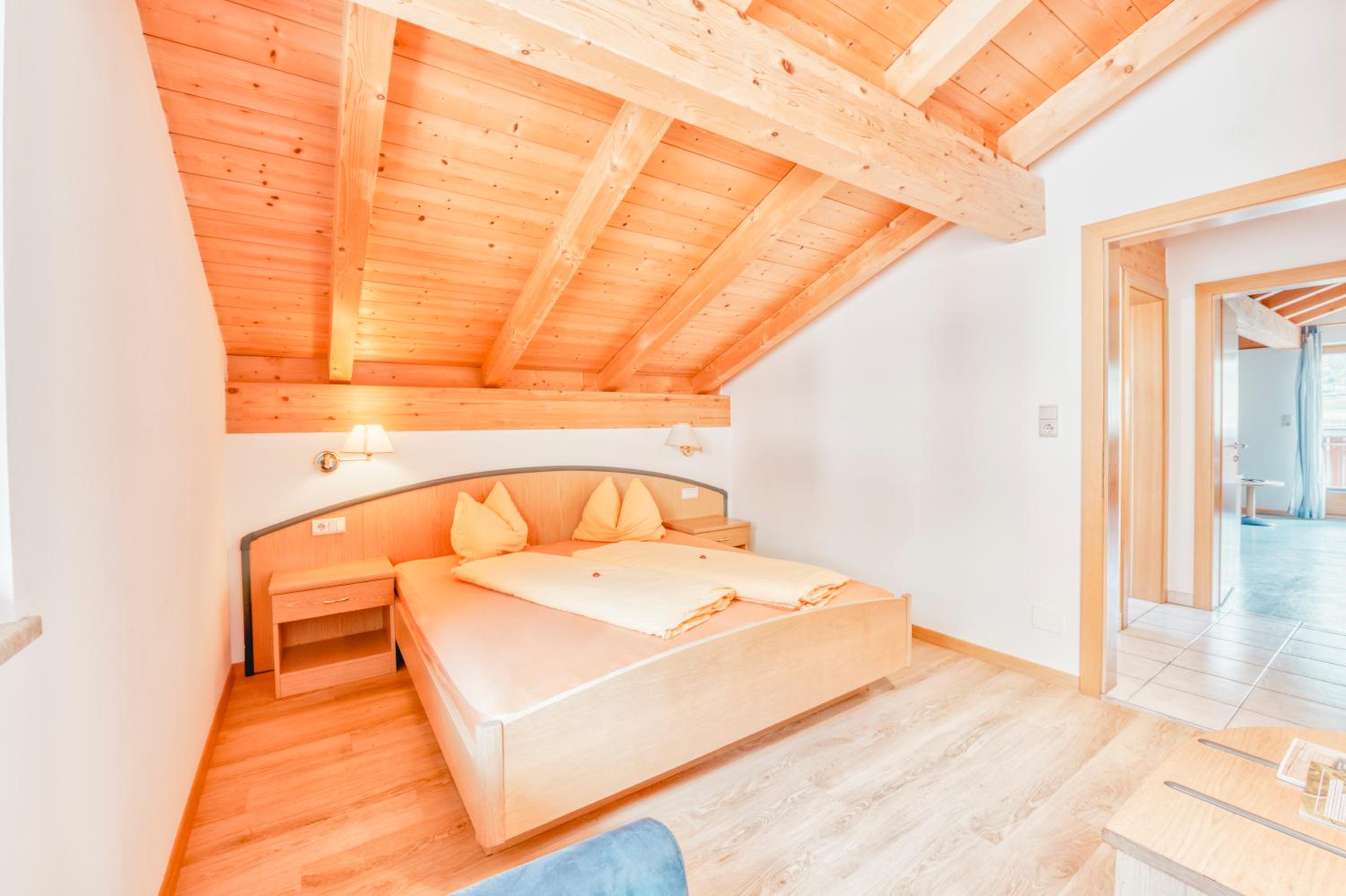 Budget Double Room photo 2