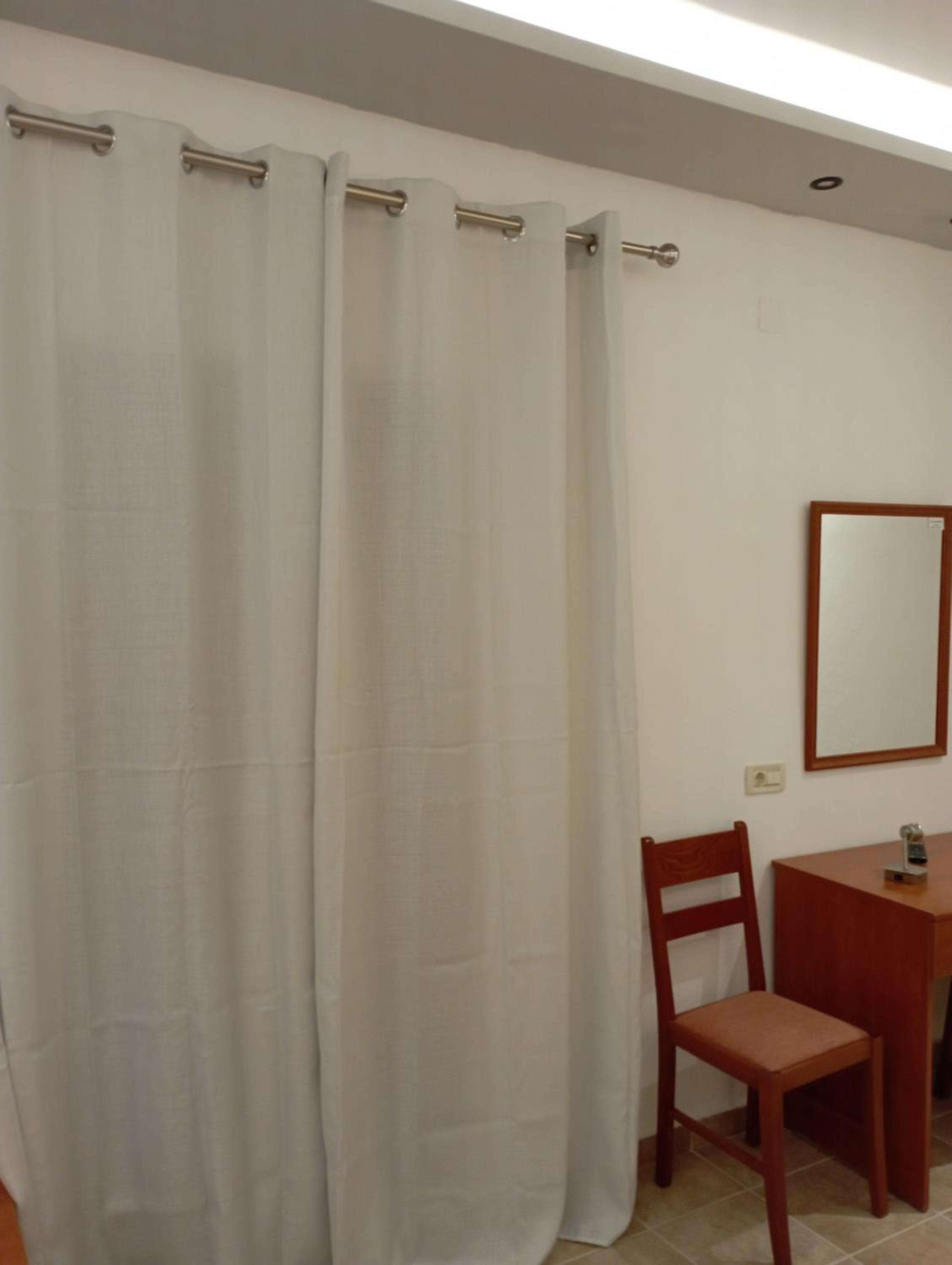 Double or Twin Room with Partial Sea View