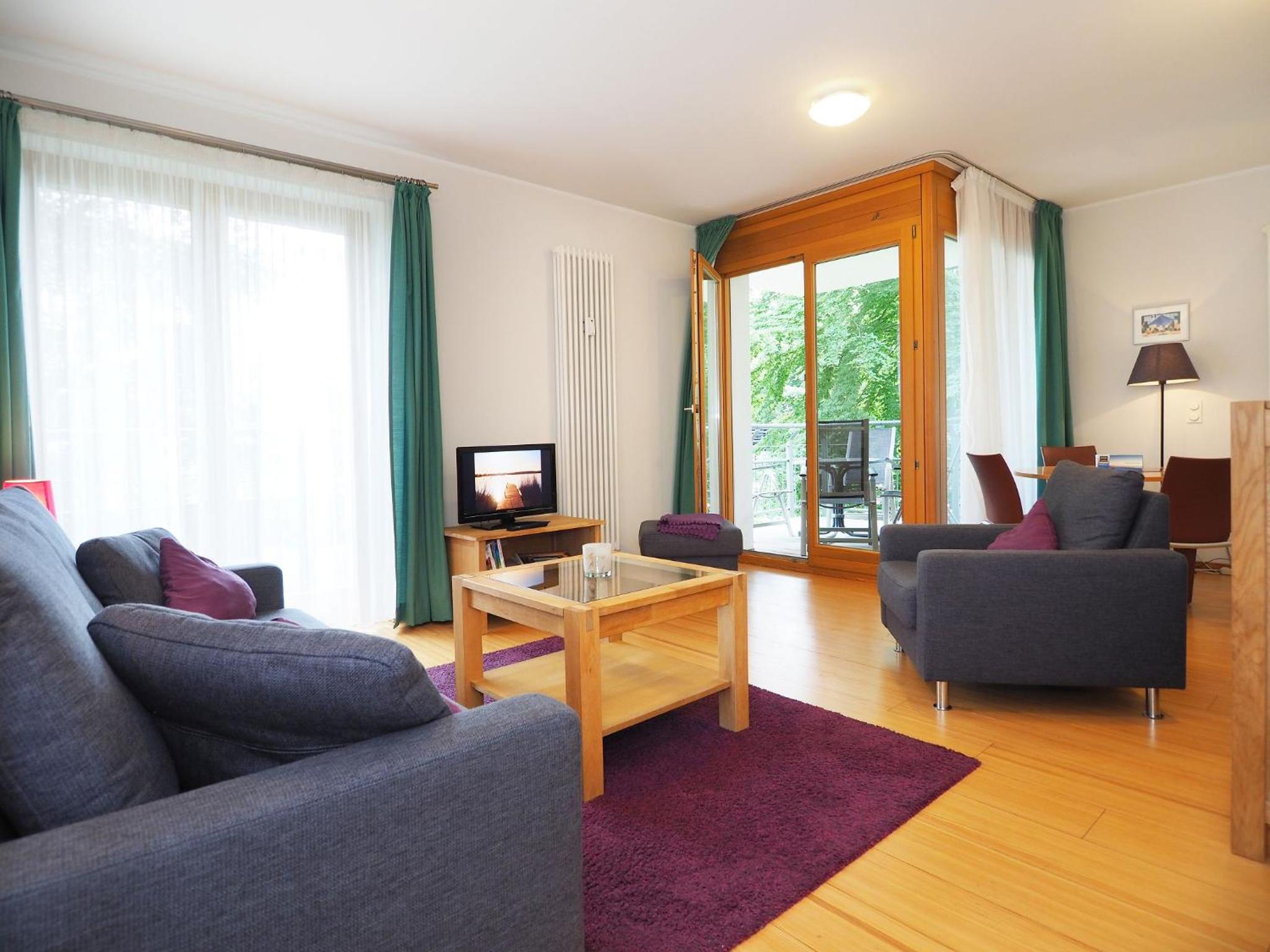 Apartment with Balcony photo 1