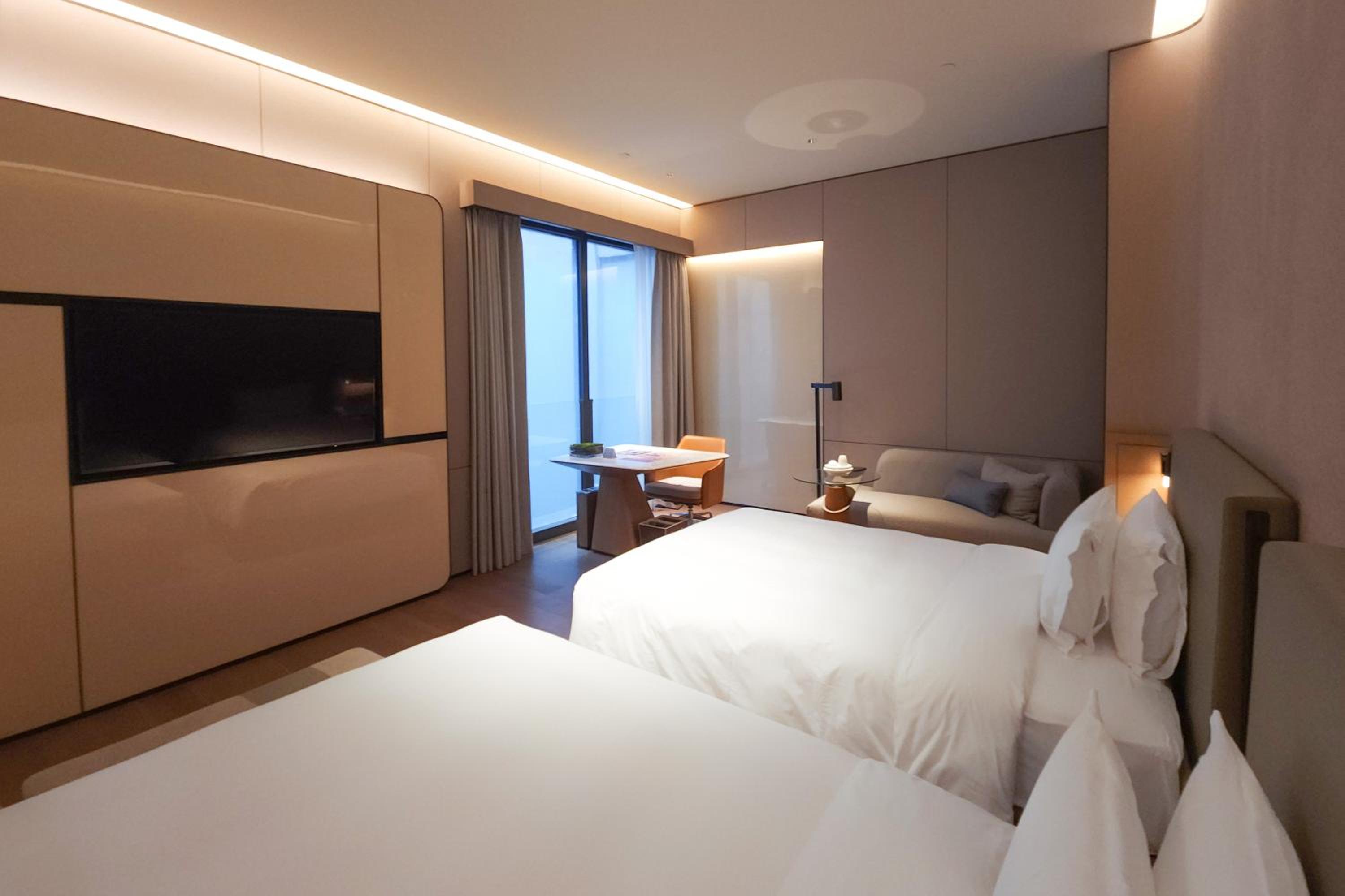 Standard Twin Room - Photo 4