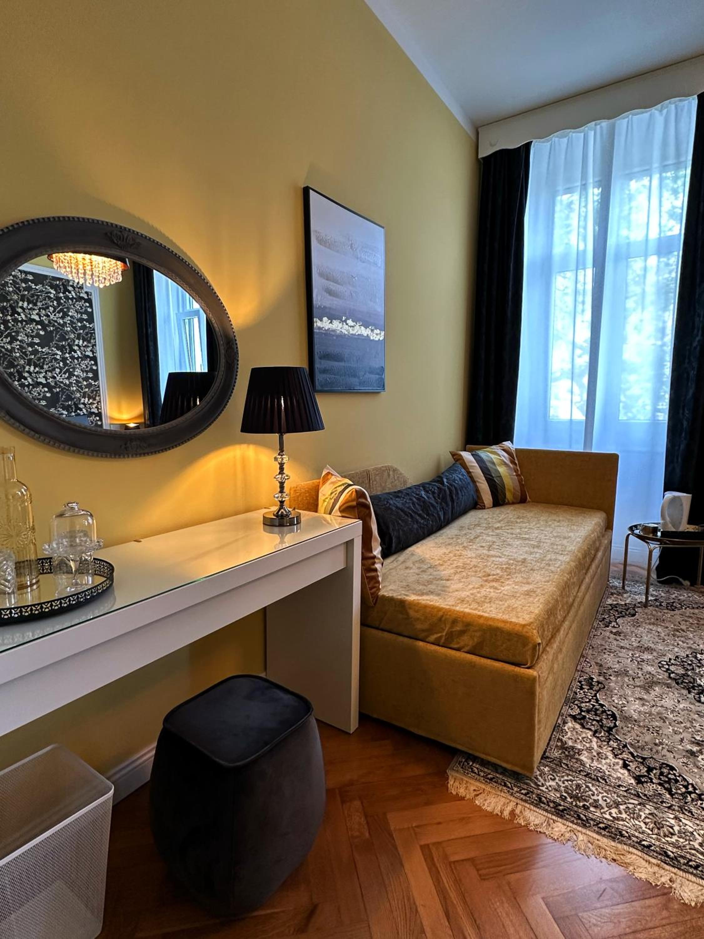 Deluxe Double or Twin Room photo 3