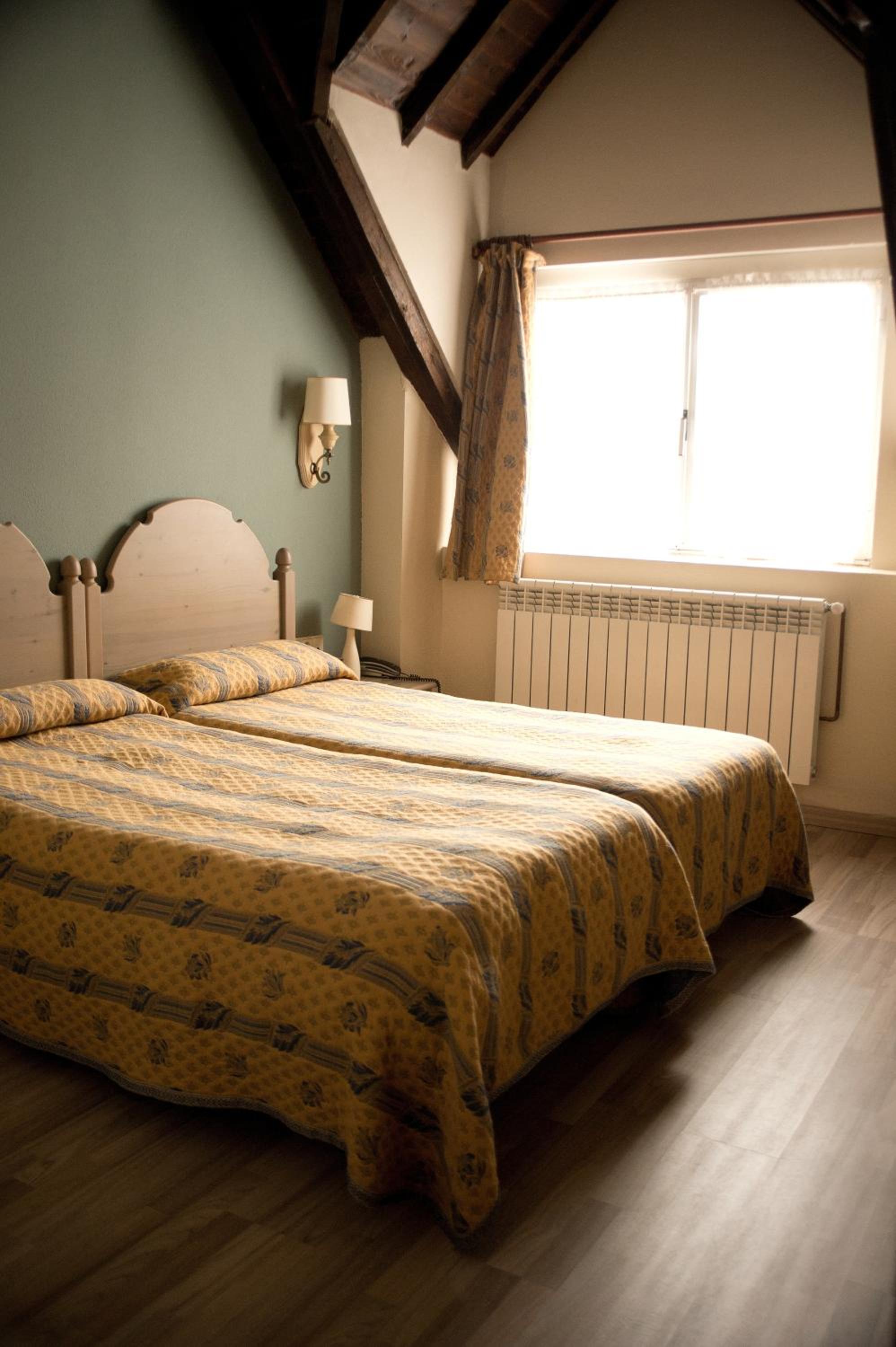 Double or Twin Room photo 2