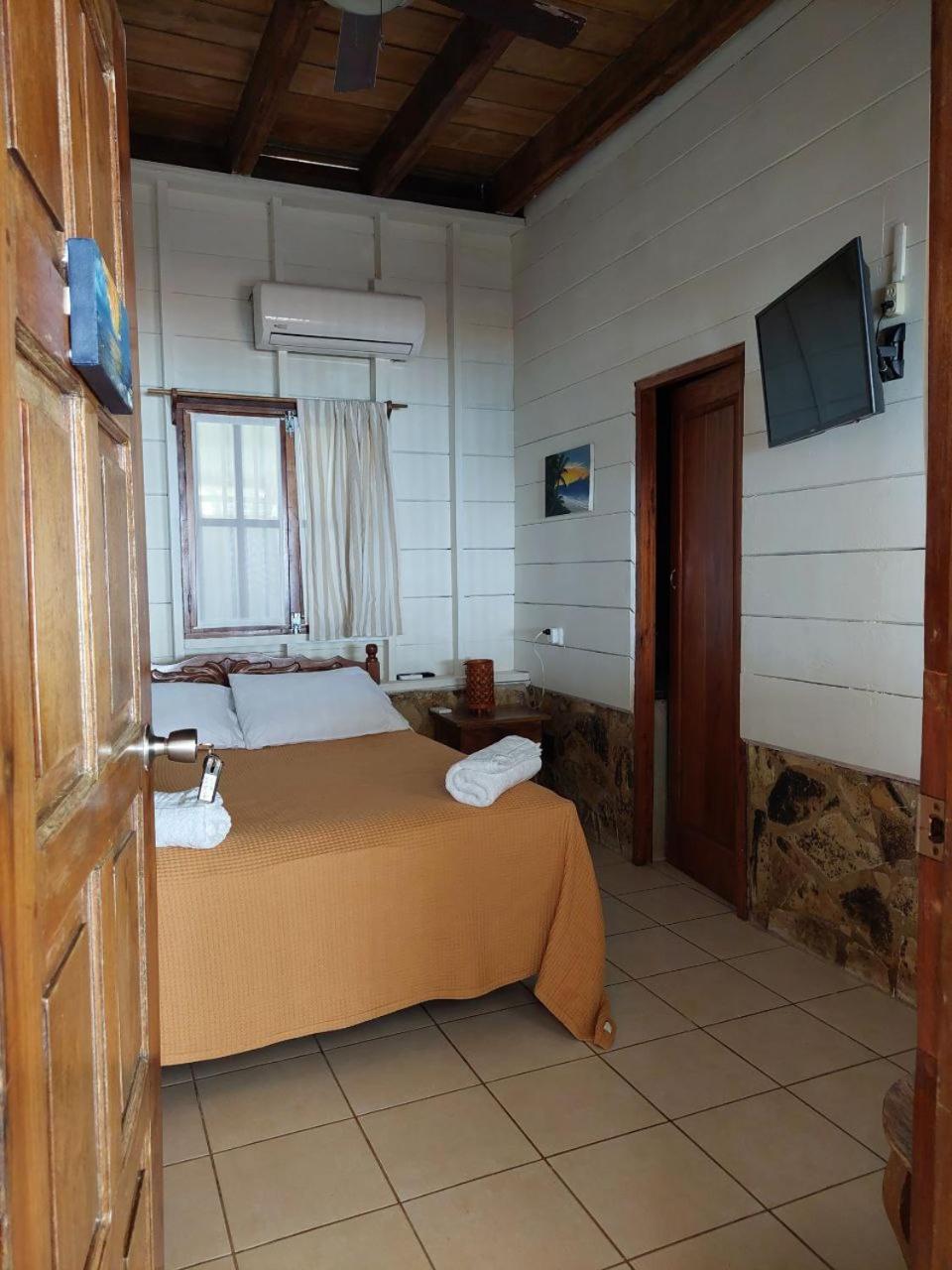 Small Double Room photo 3