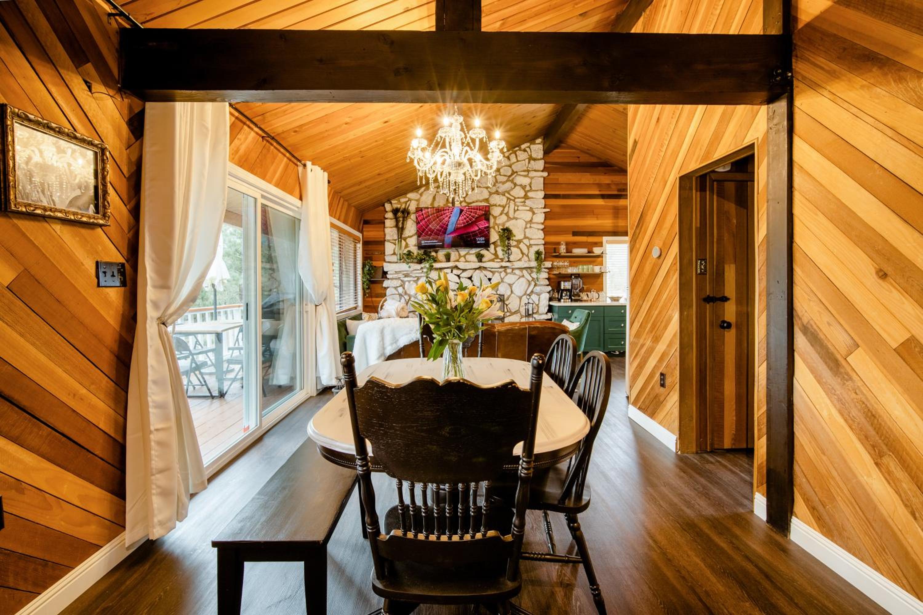 Three-Bedroom House - Photo 17