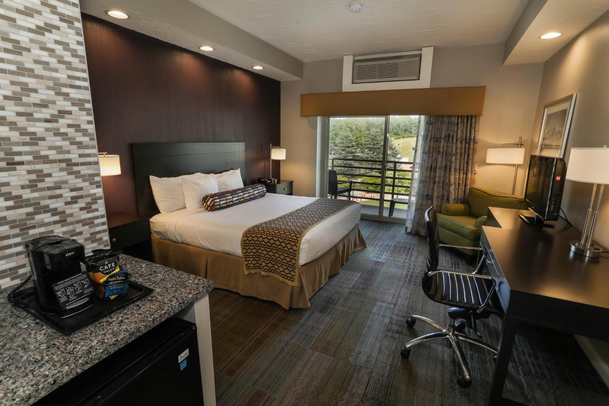 King Room with Mountain View - Photo 3