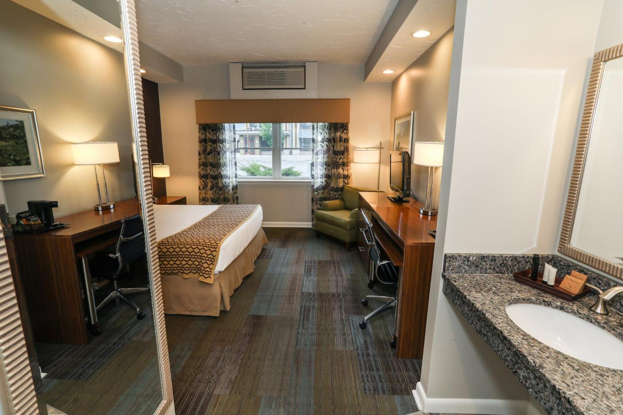 King Room - Disability Access - Photo 2
