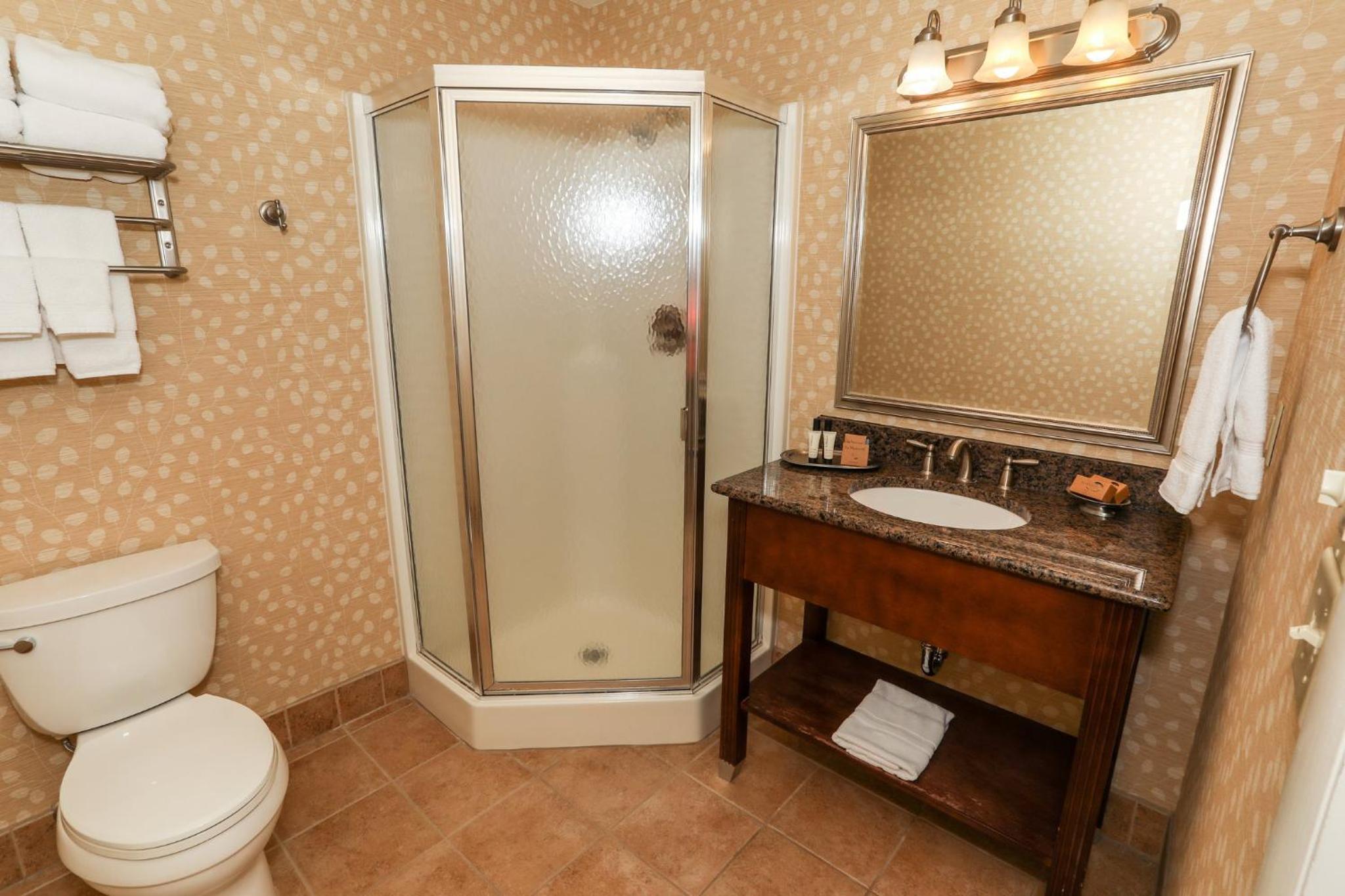Deluxe King Room - Photo 3