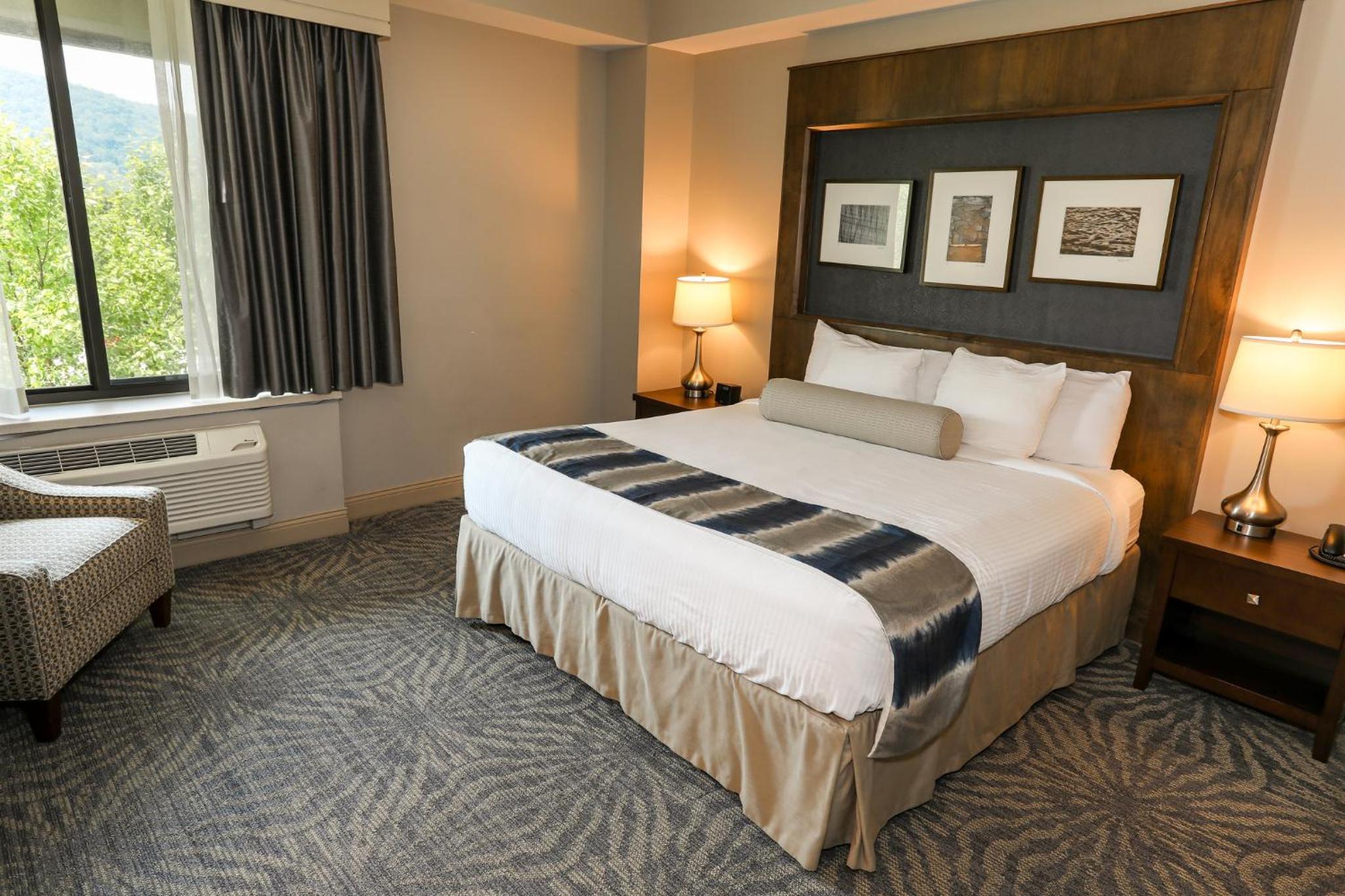 Standard King Room - Photo 1