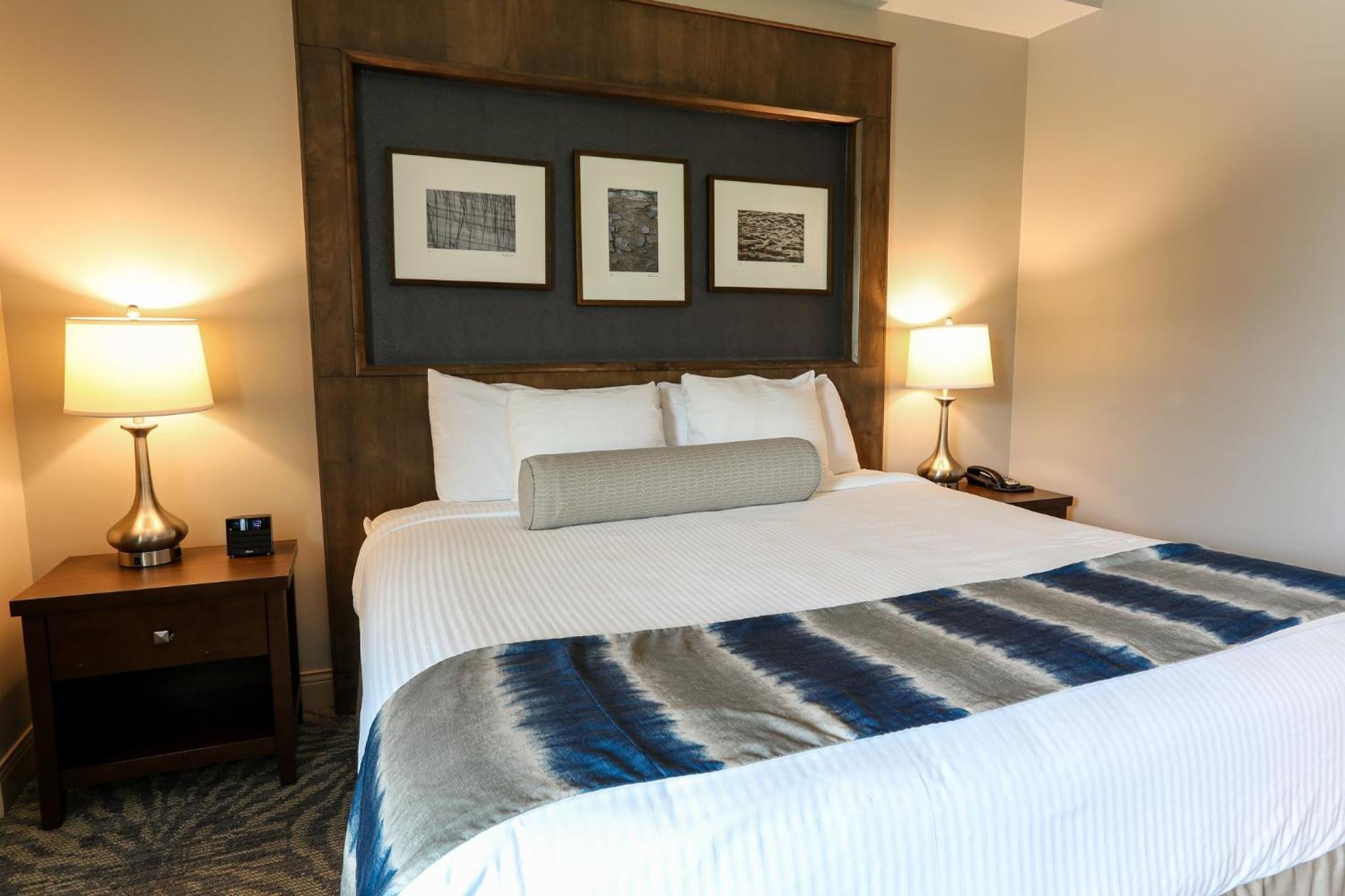 Standard King Room - Photo 3