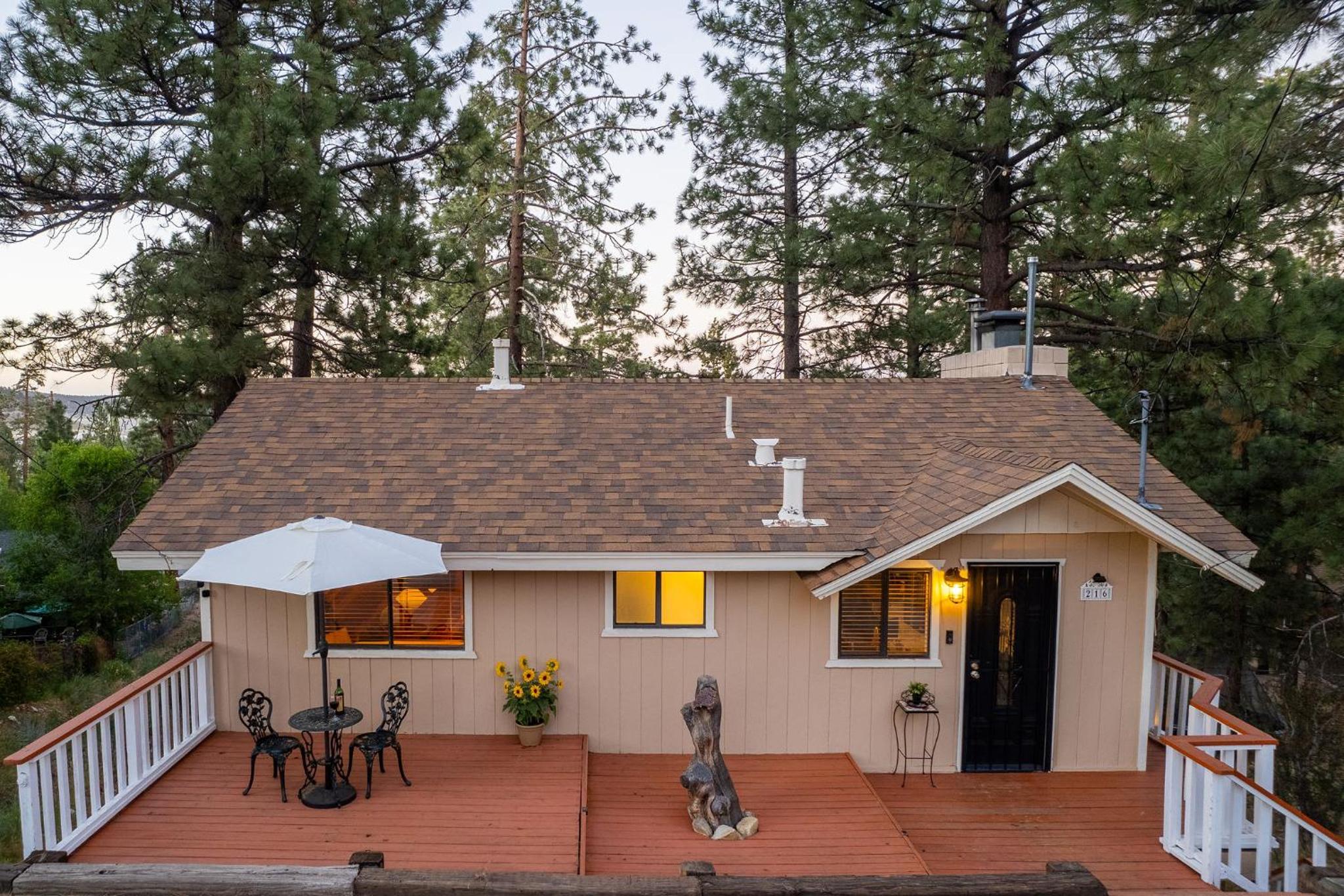 Three-Bedroom House - Photo 40
