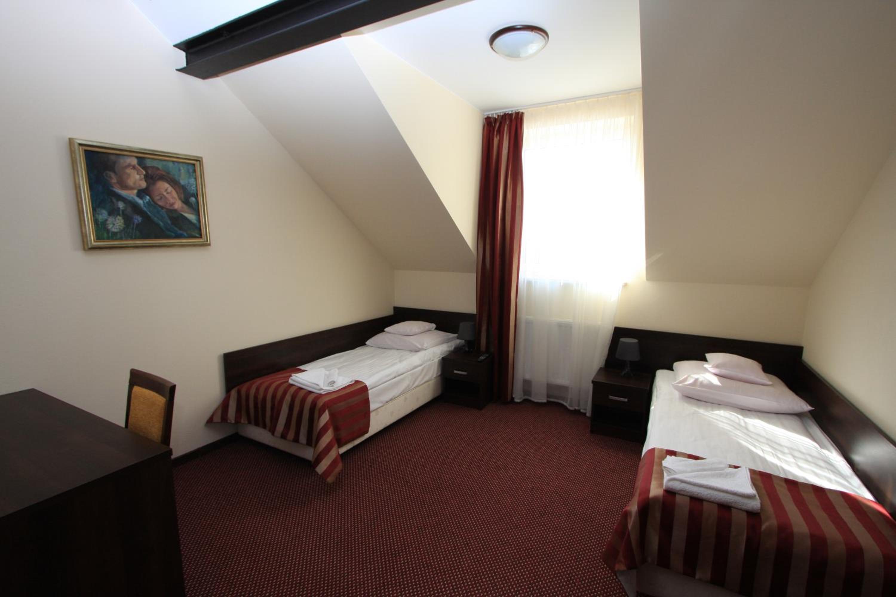 Standard Double or Twin Room photo 1