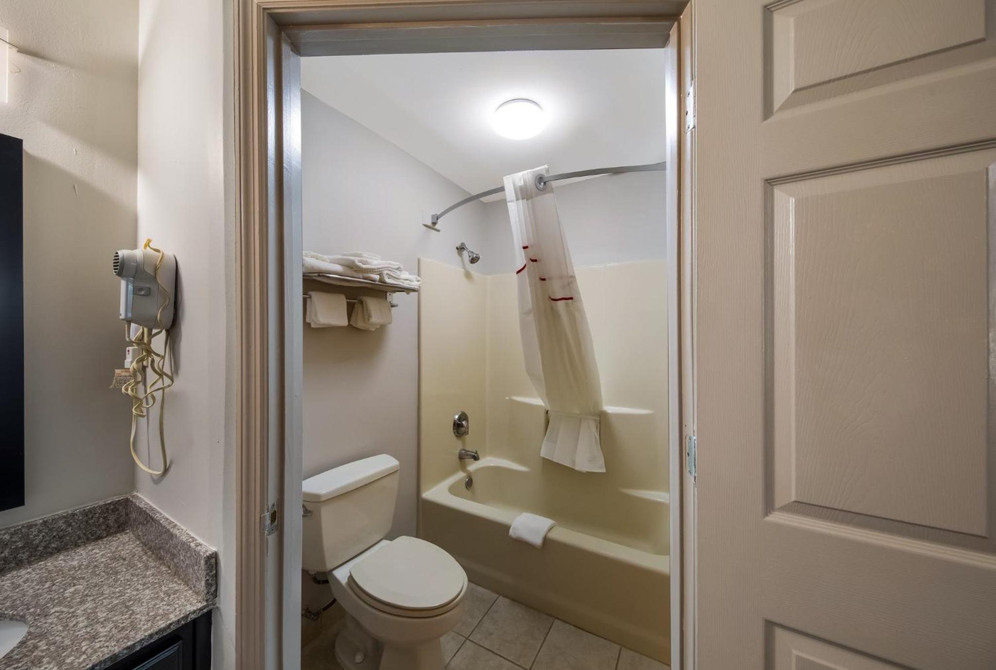 Superior Room with Two Double Beds Non-Smoking - Photo 5
