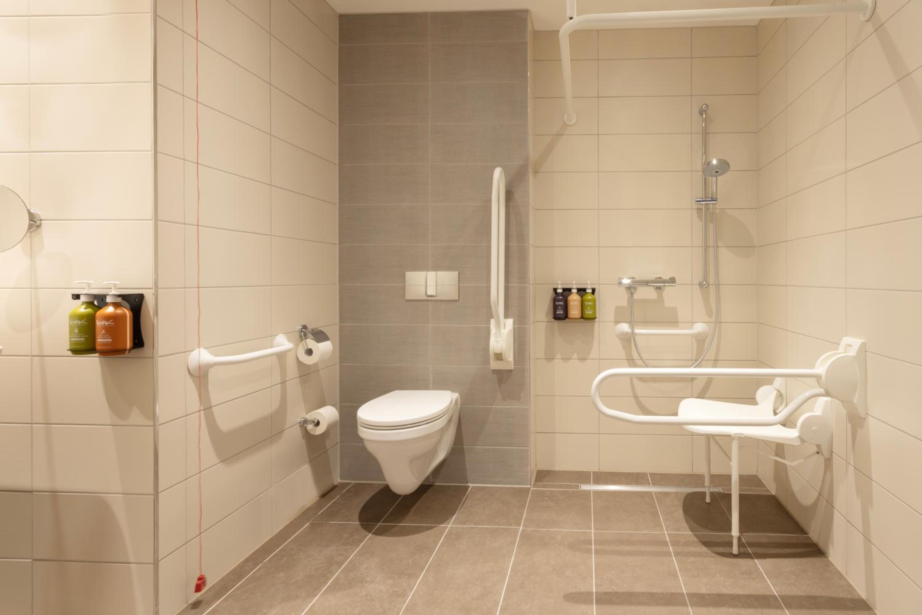 Standard Queen Room - Accessible - Photo 3