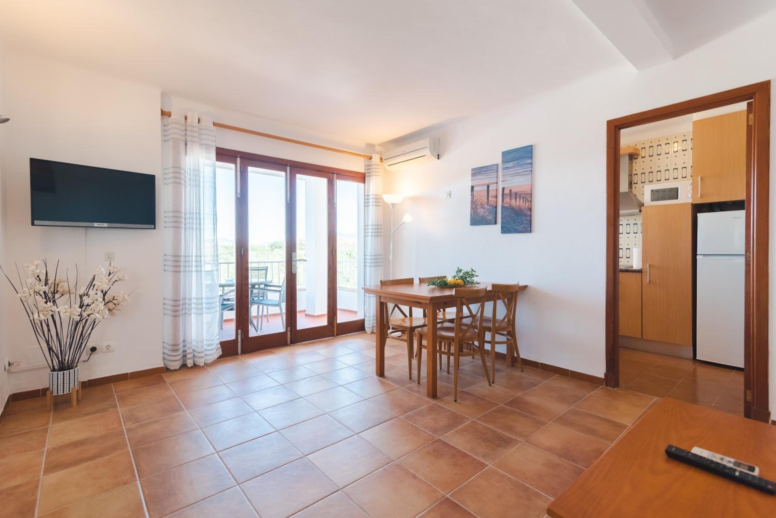 Apartamento con Balcón