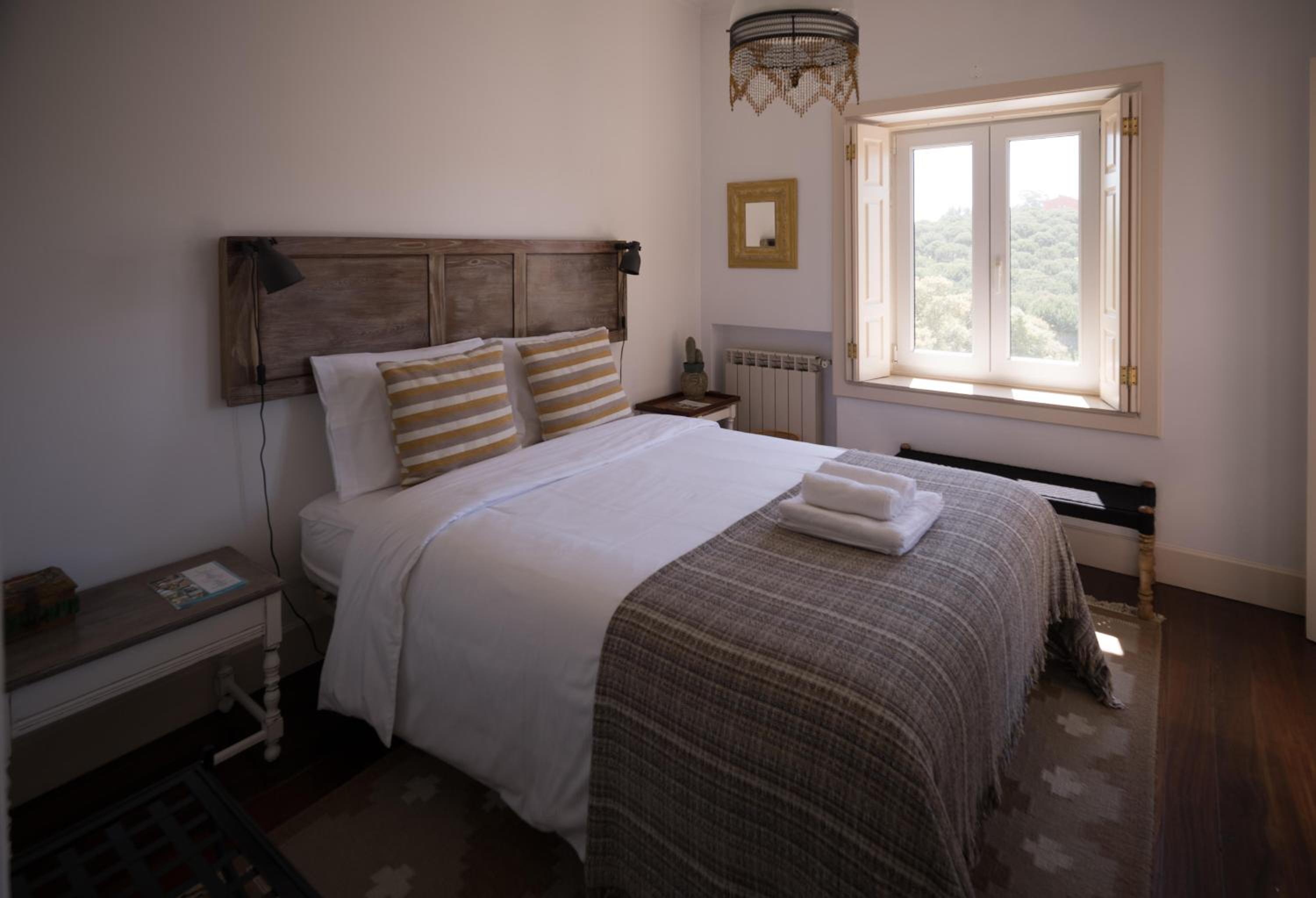 Double Room with Balcony - Photo 1