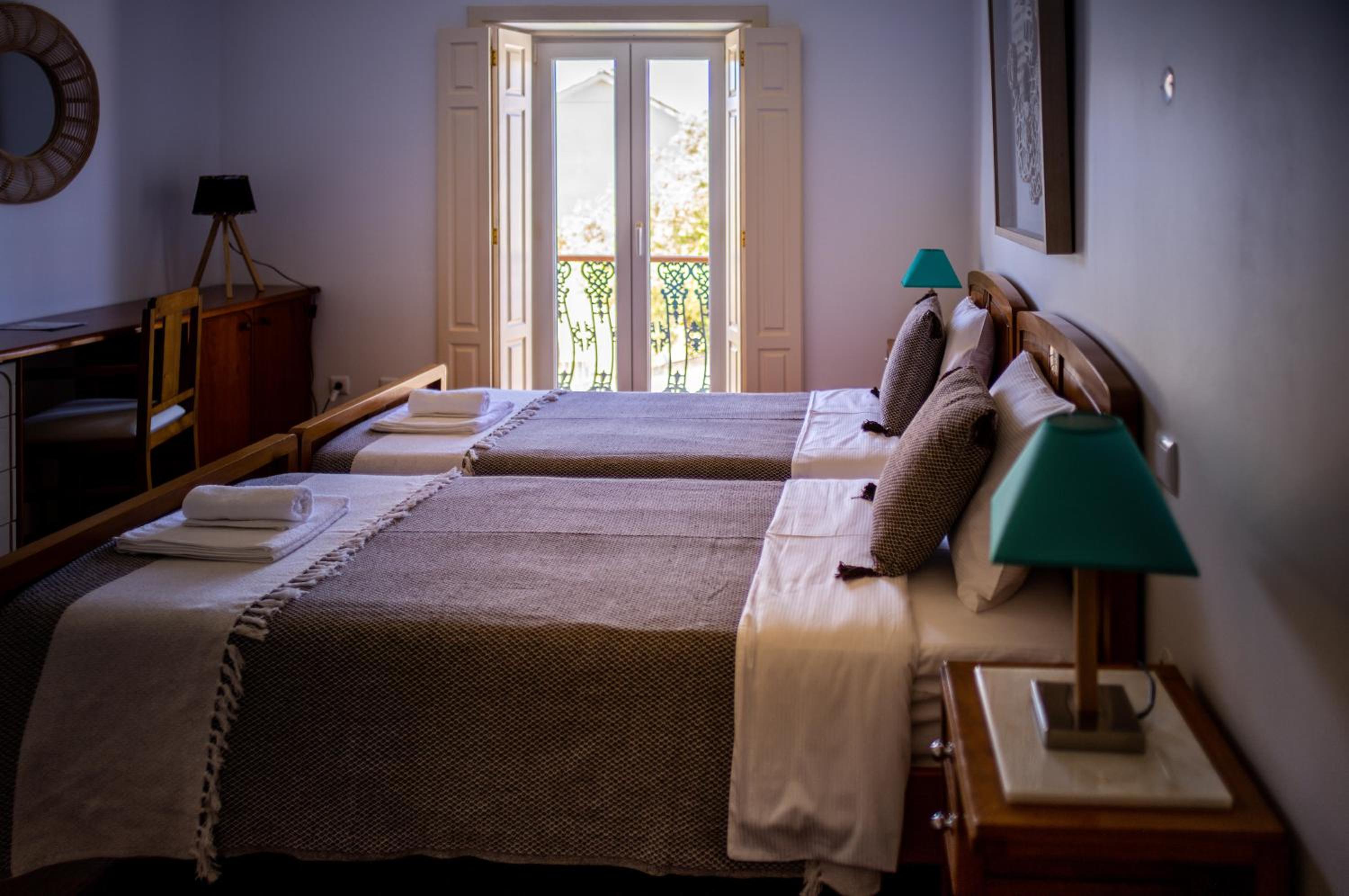 Deluxe Triple Room - Photo 5