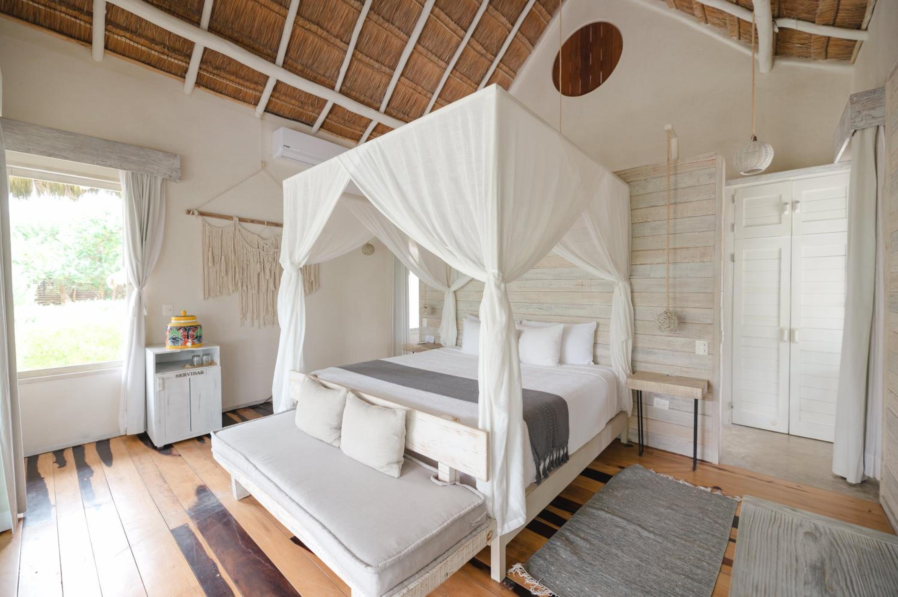 Suite Oceanfront King