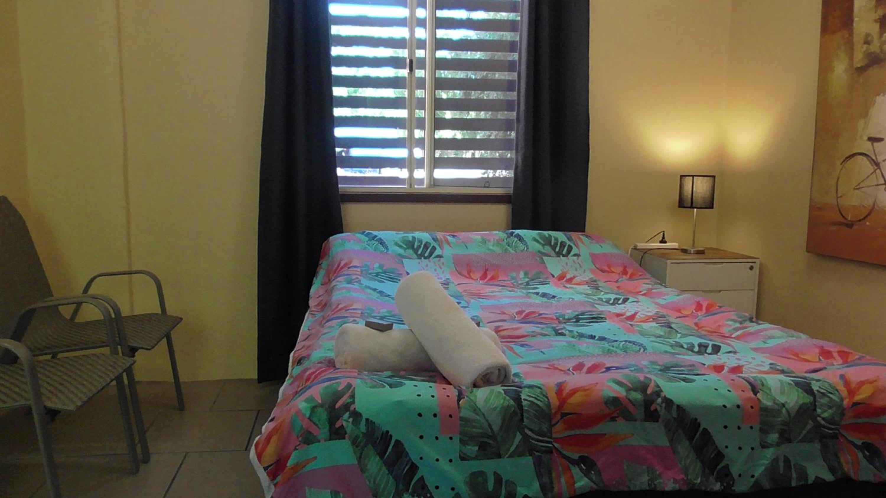 Queen Room with Ensuite photo 2