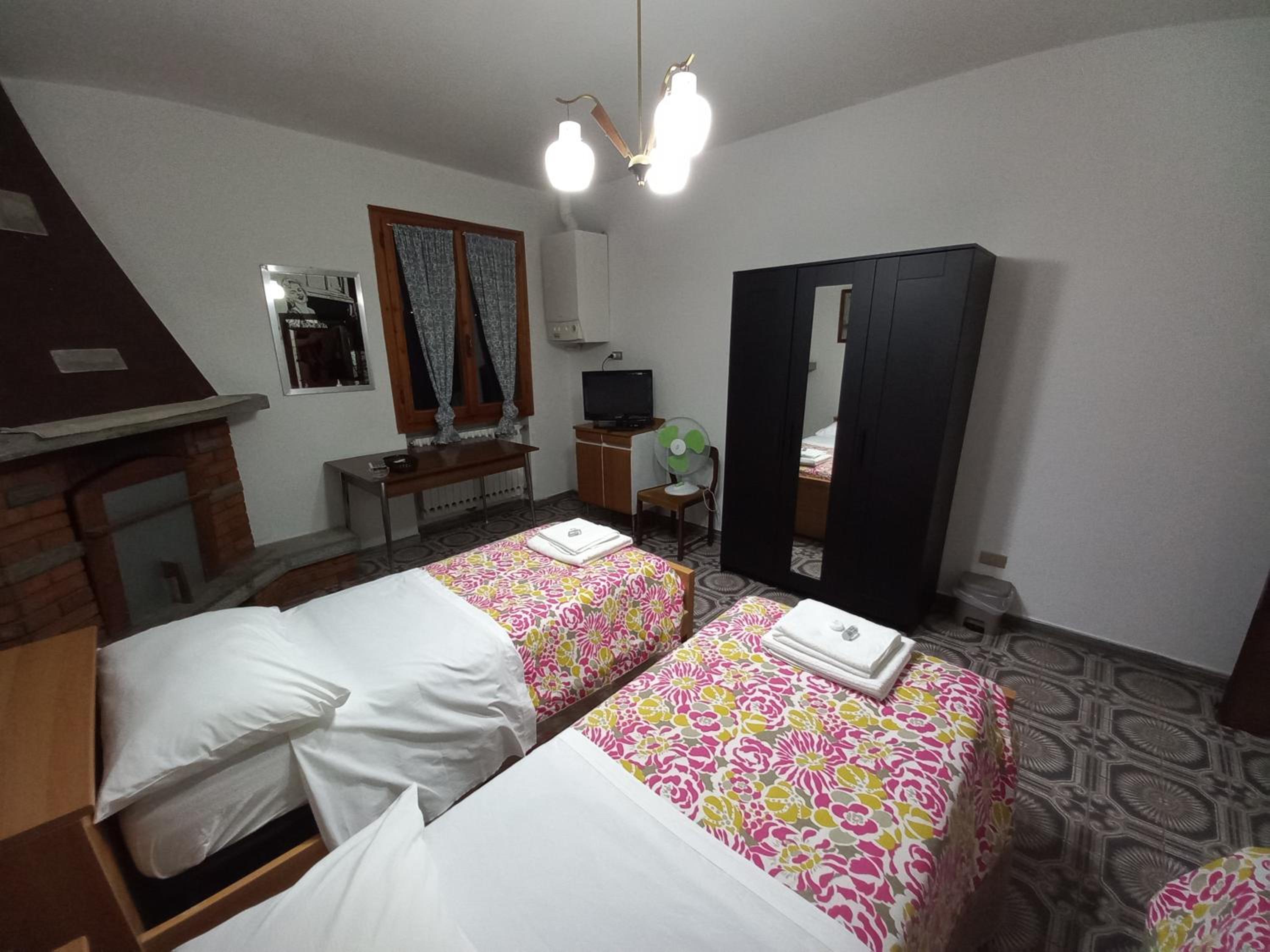 Two-Bedroom Apartment - Photo 13