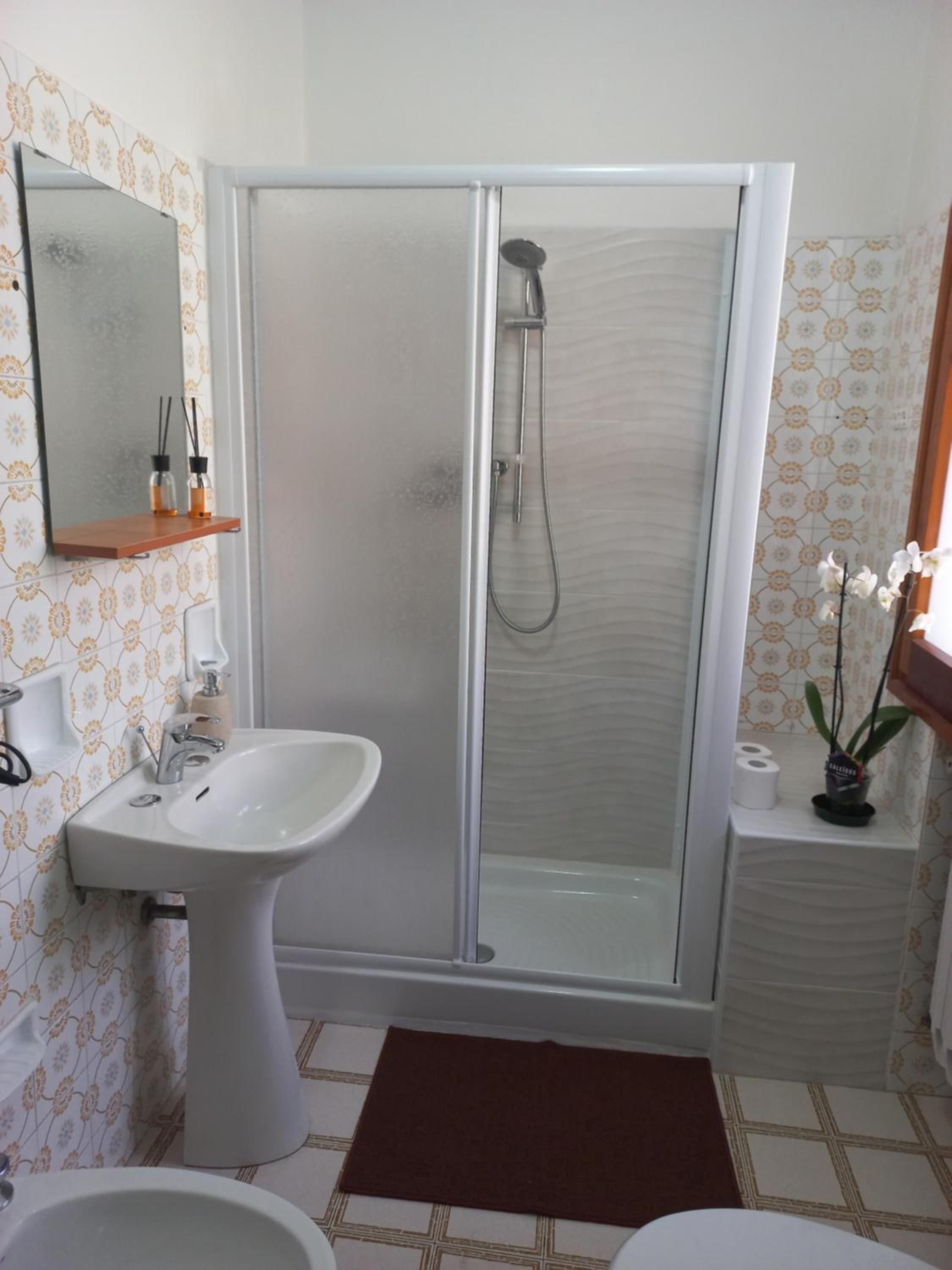 Two-Bedroom Apartment - Photo 16