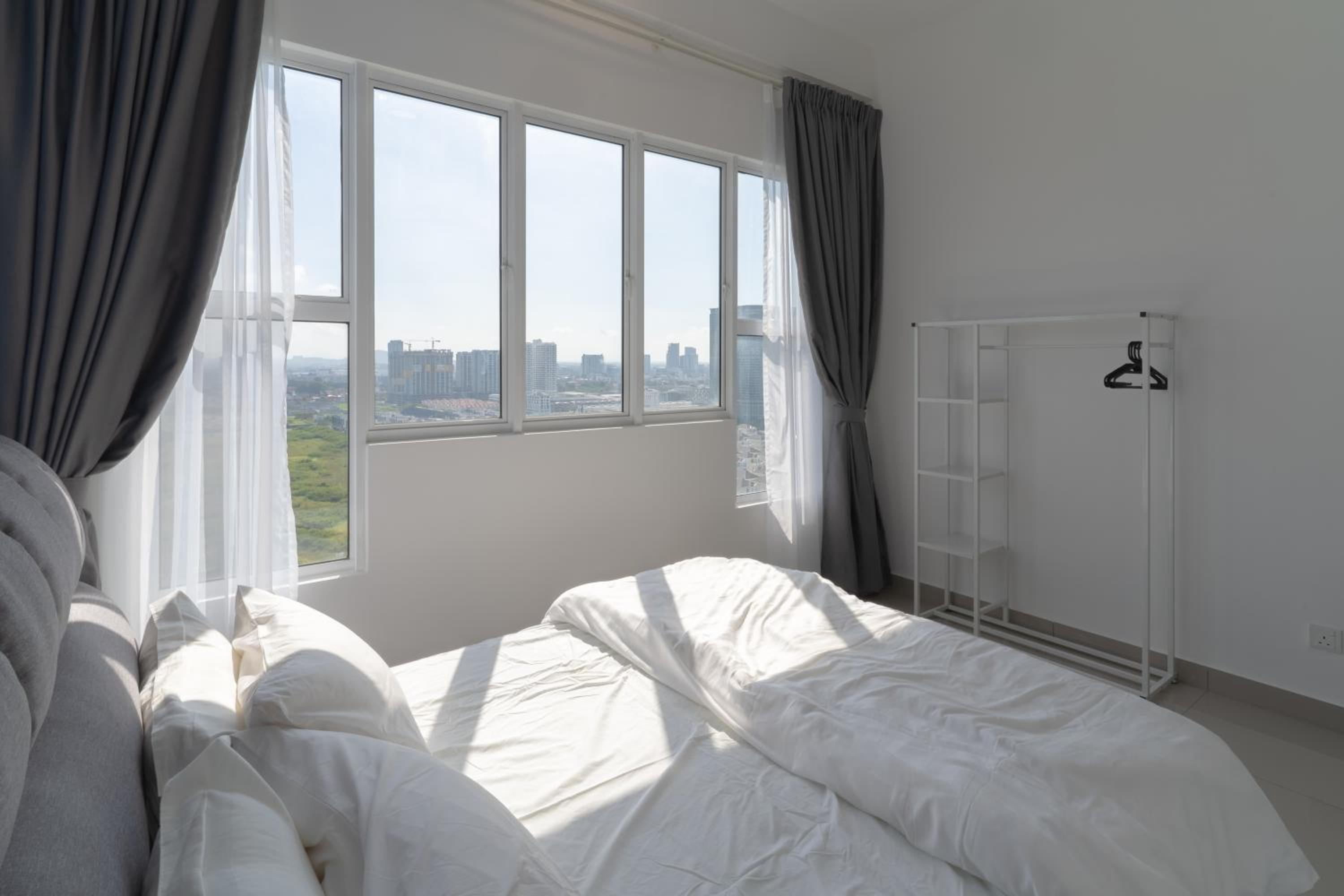 Two-Bedroom Suite - Photo 2