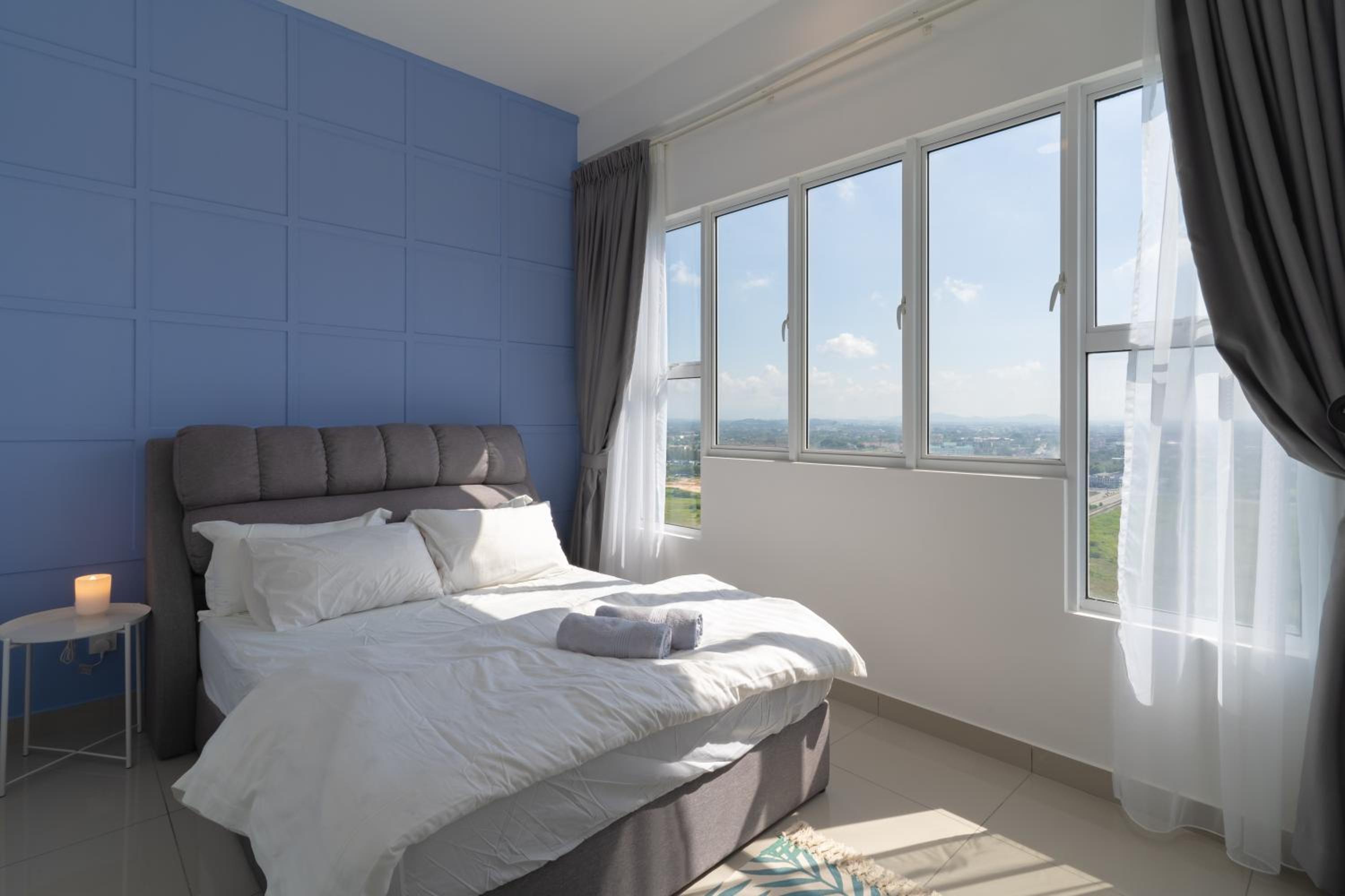 Two-Bedroom Suite - Photo 11