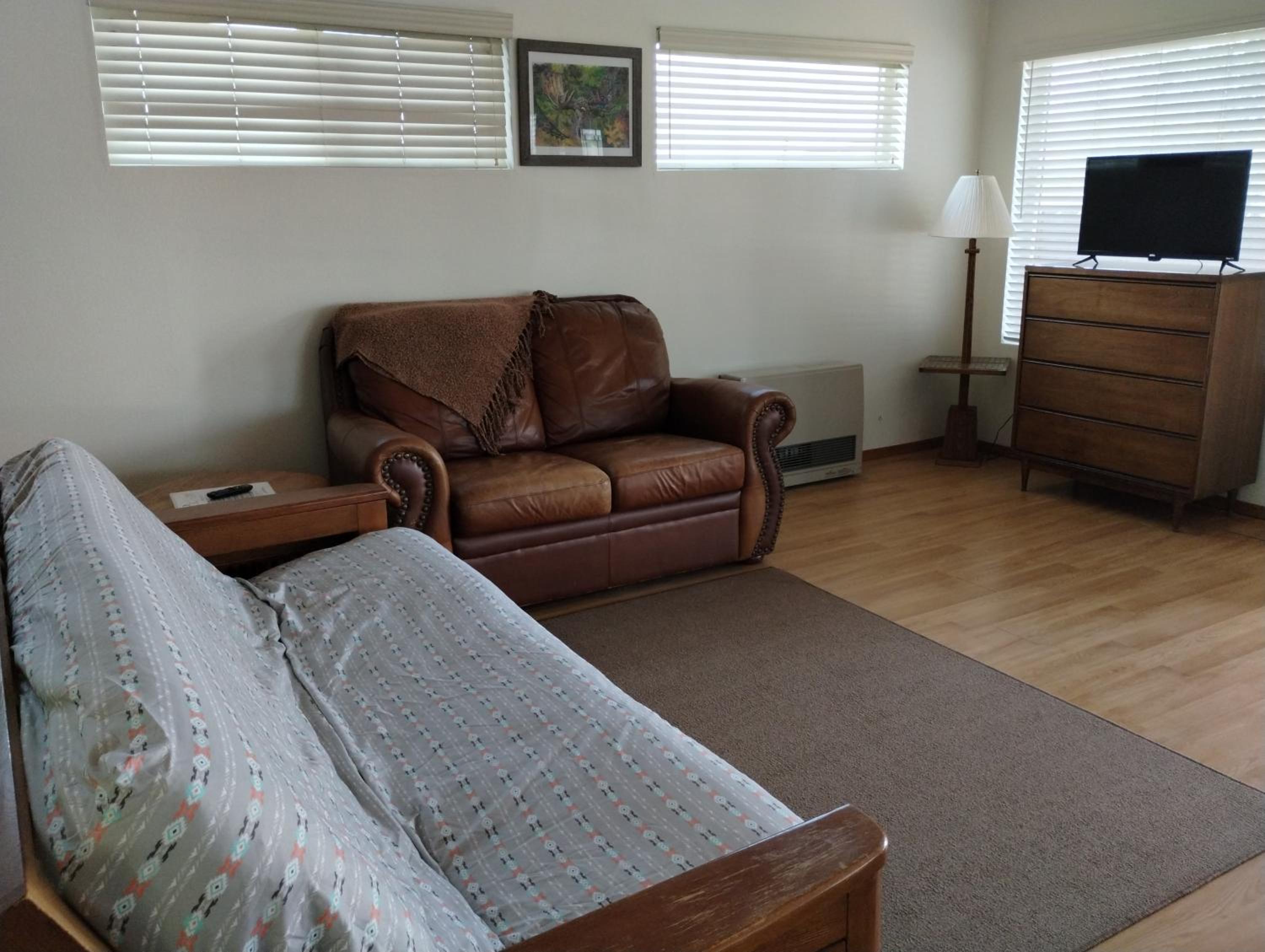 One-Bedroom House photo 1