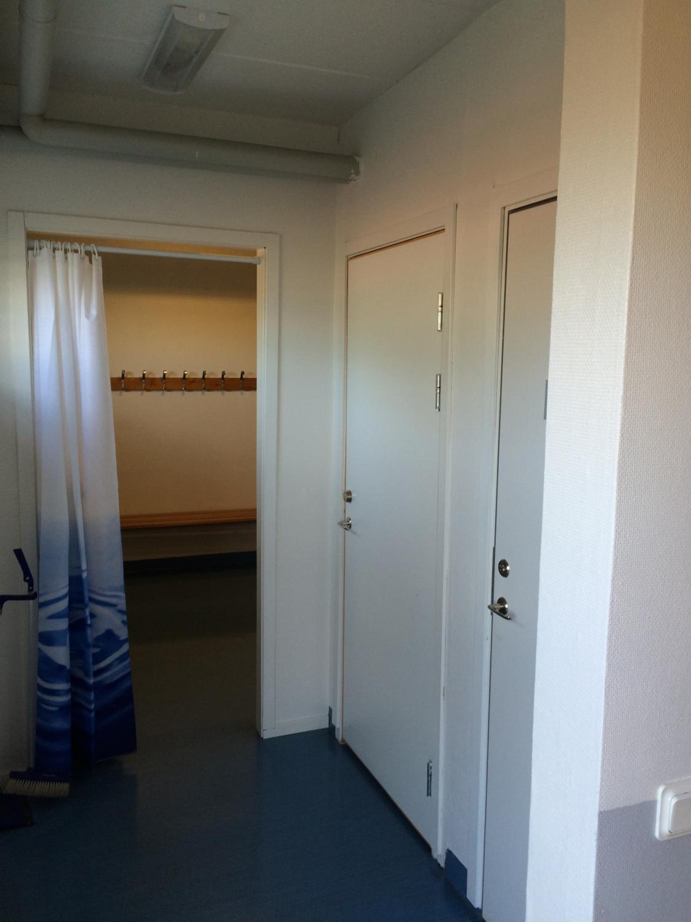 Quadruple Room with Shared Bathroom photo 2