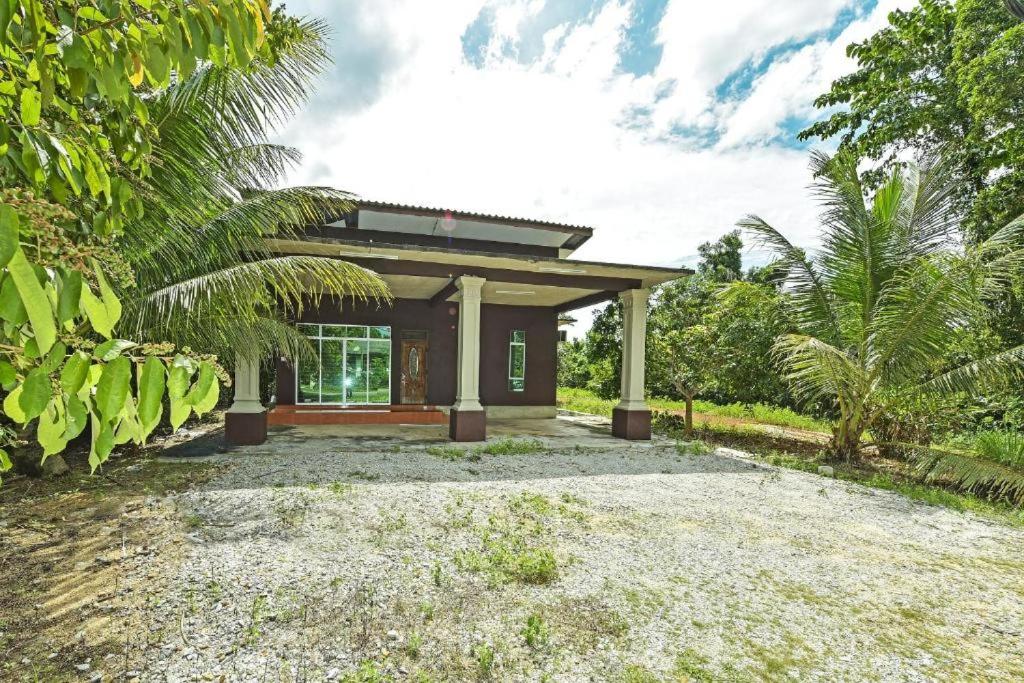 Four-Bedroom House photo 1