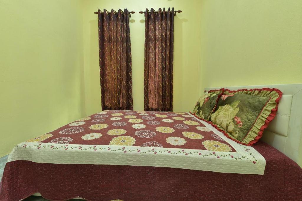 Four-Bedroom House photo 3