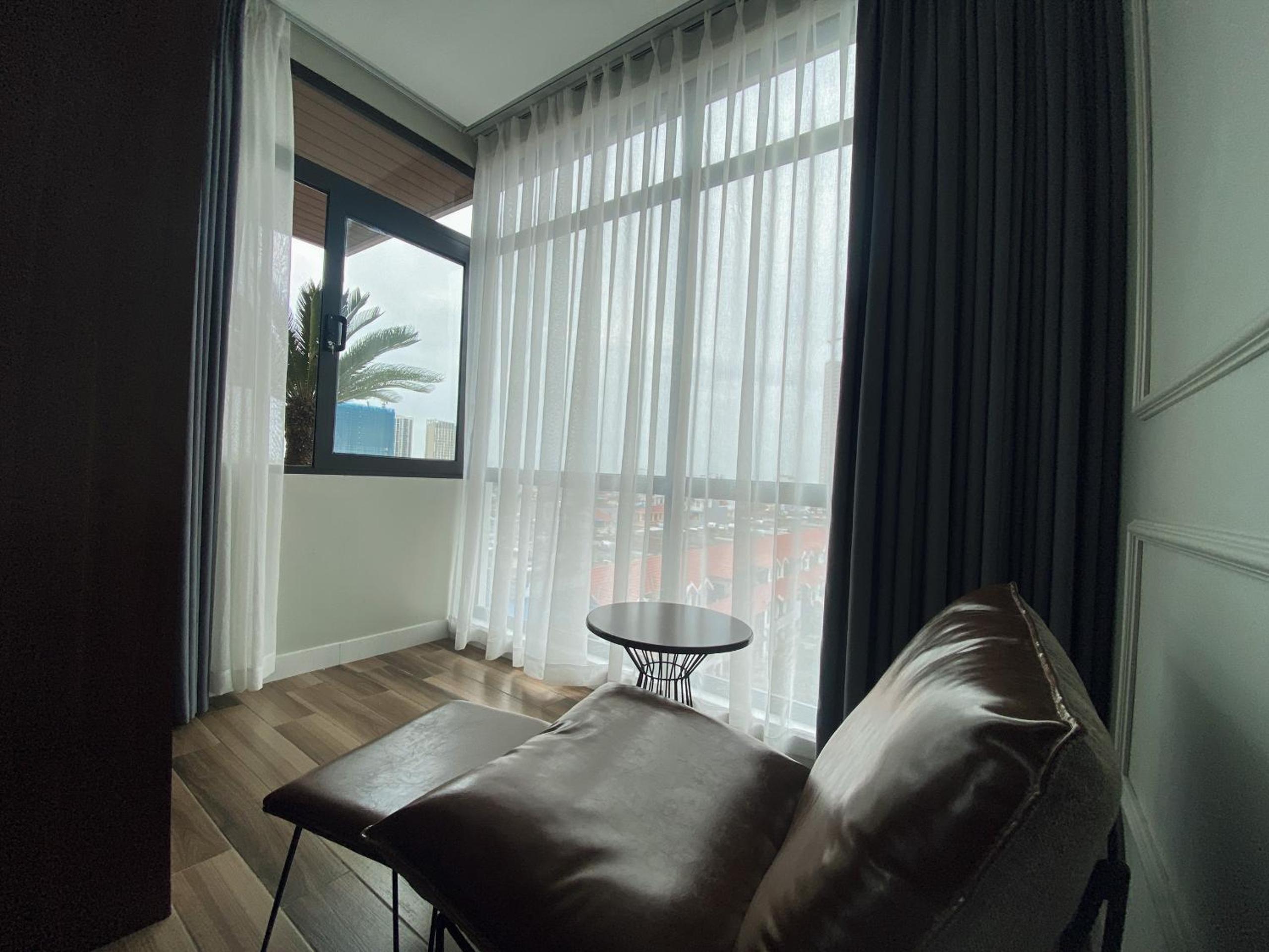 King Room with Balcony photo 3