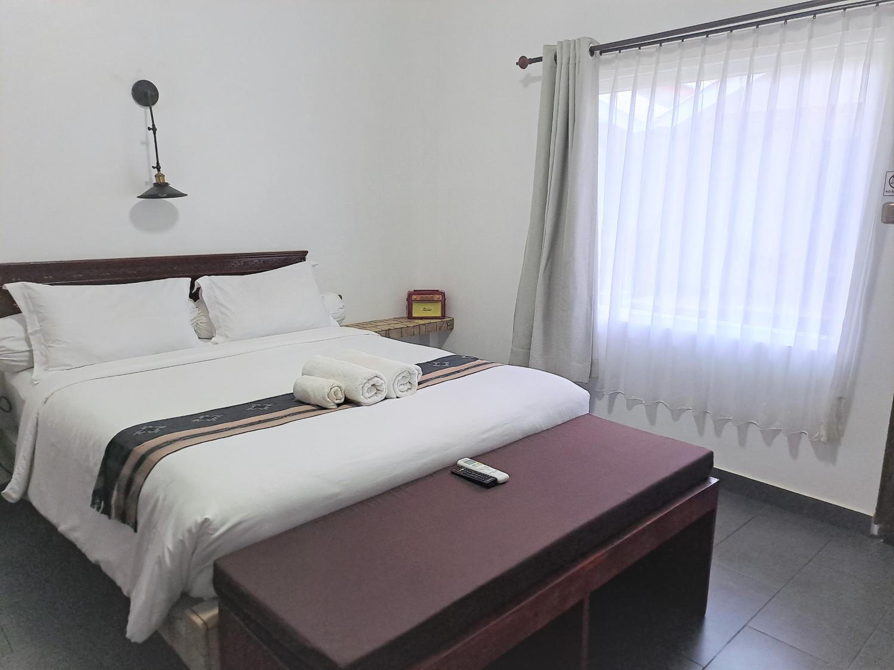 Boutique Room - Photo 28