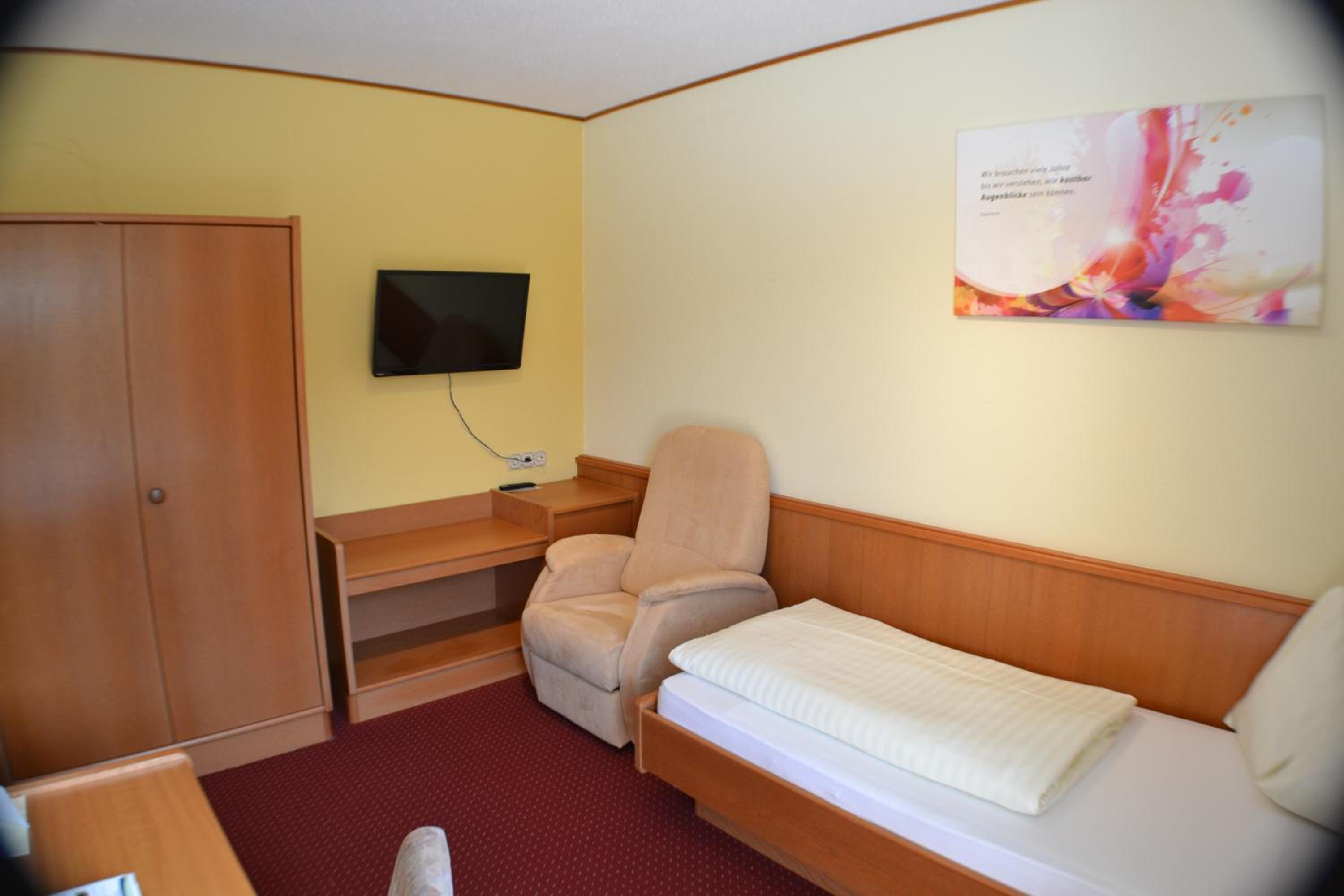 Single Room photo 2