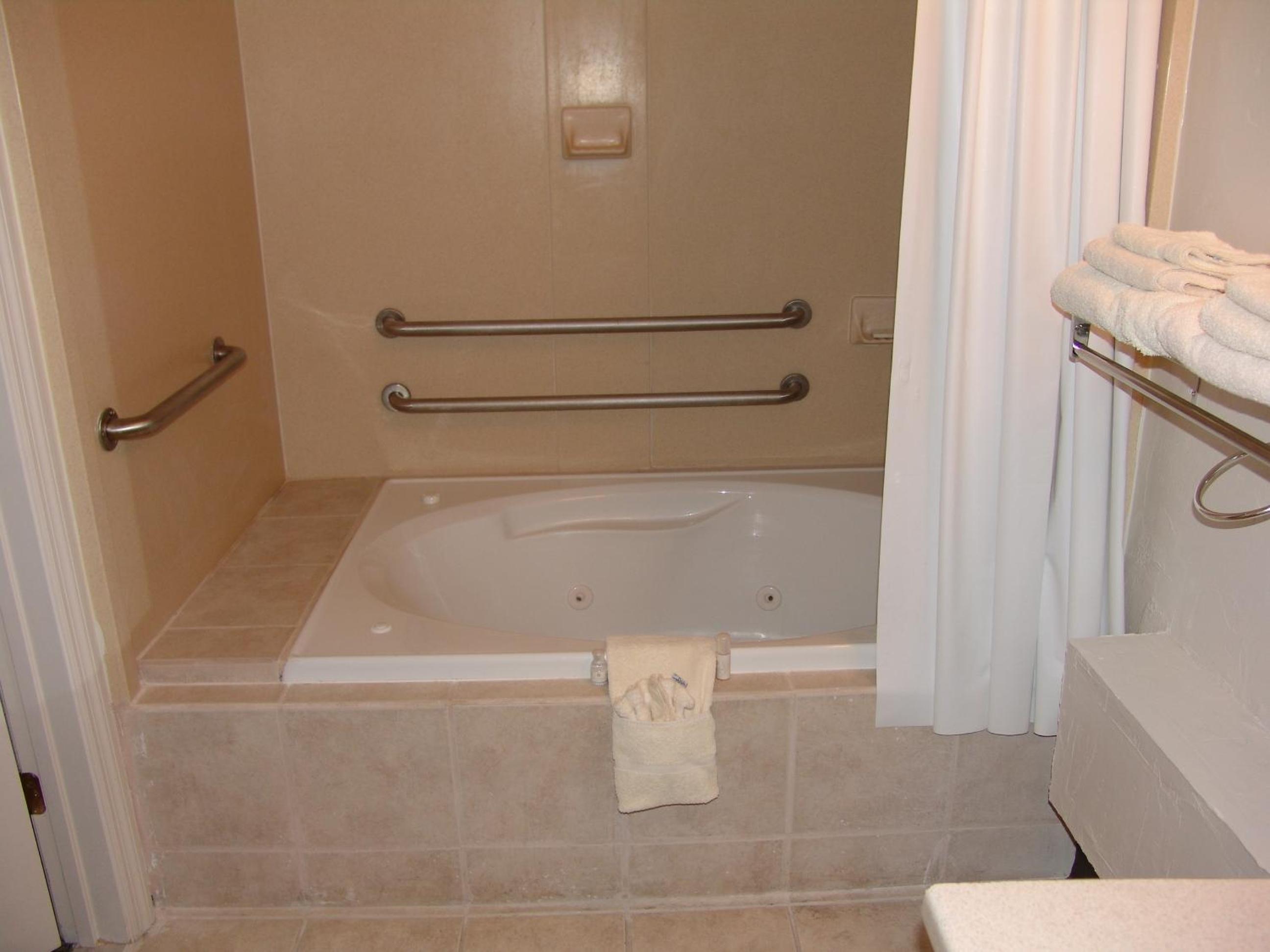 Efficiency Double Room with Two Double Beds - Smoking - Photo 3