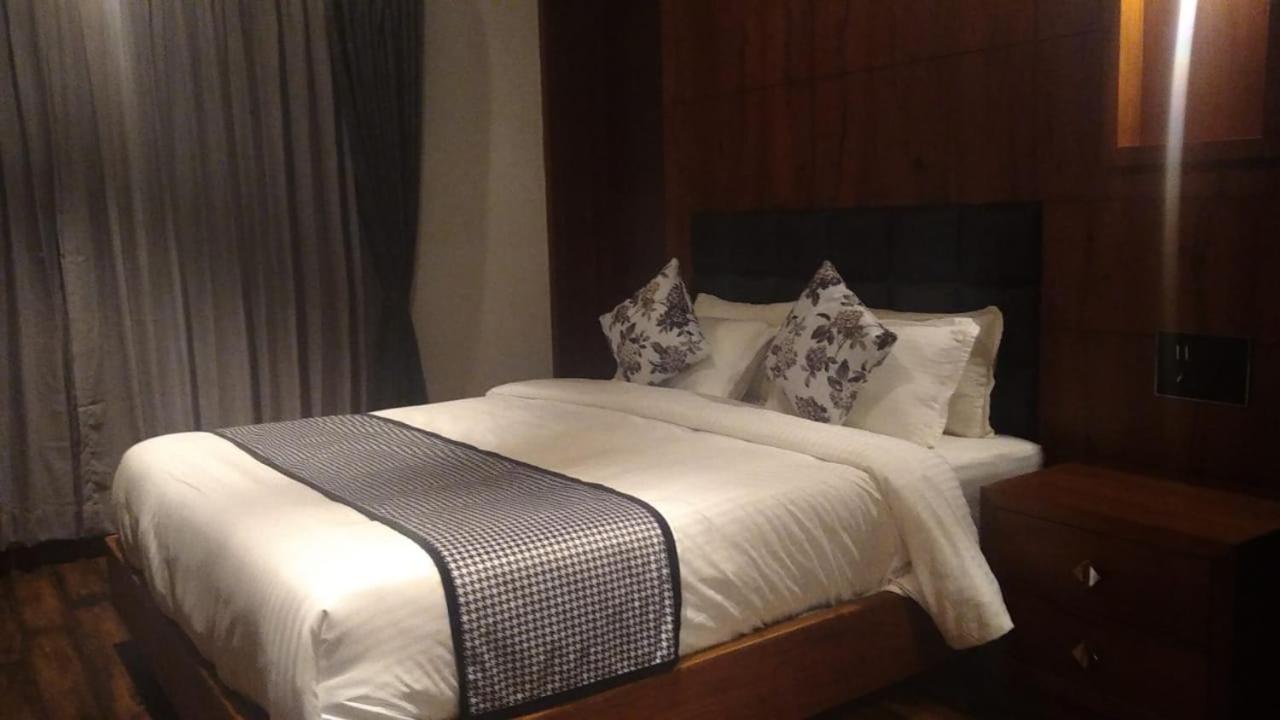 King Room with Lake View photo 1