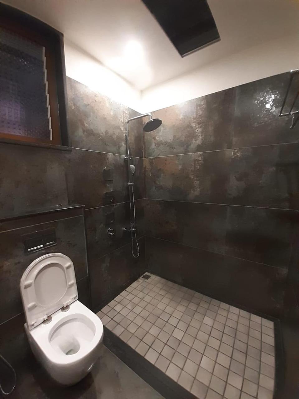 Superior Double or Twin Room with Lake View photo 2