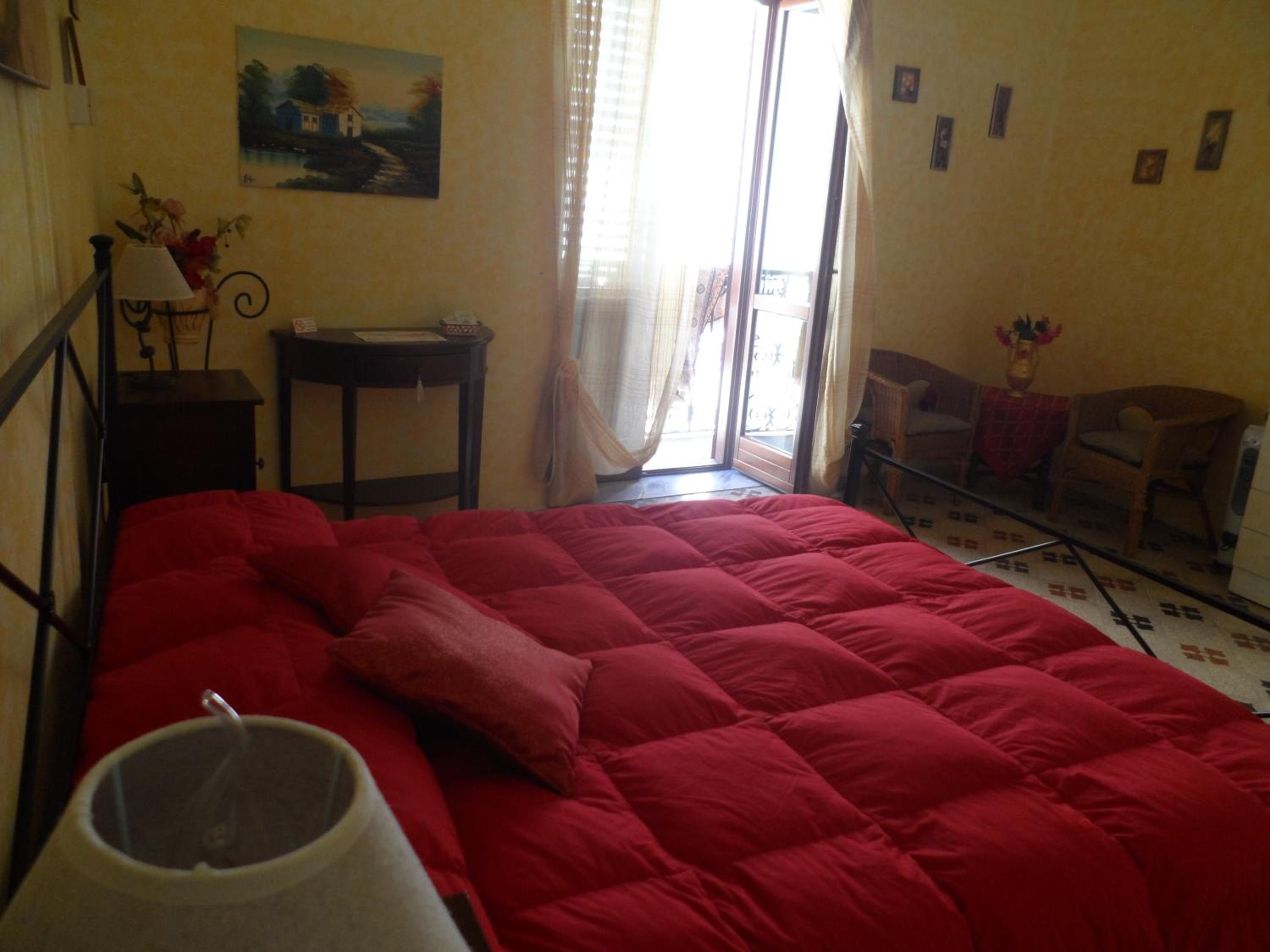 Double or Twin Room with Shared Bathroom photo 3