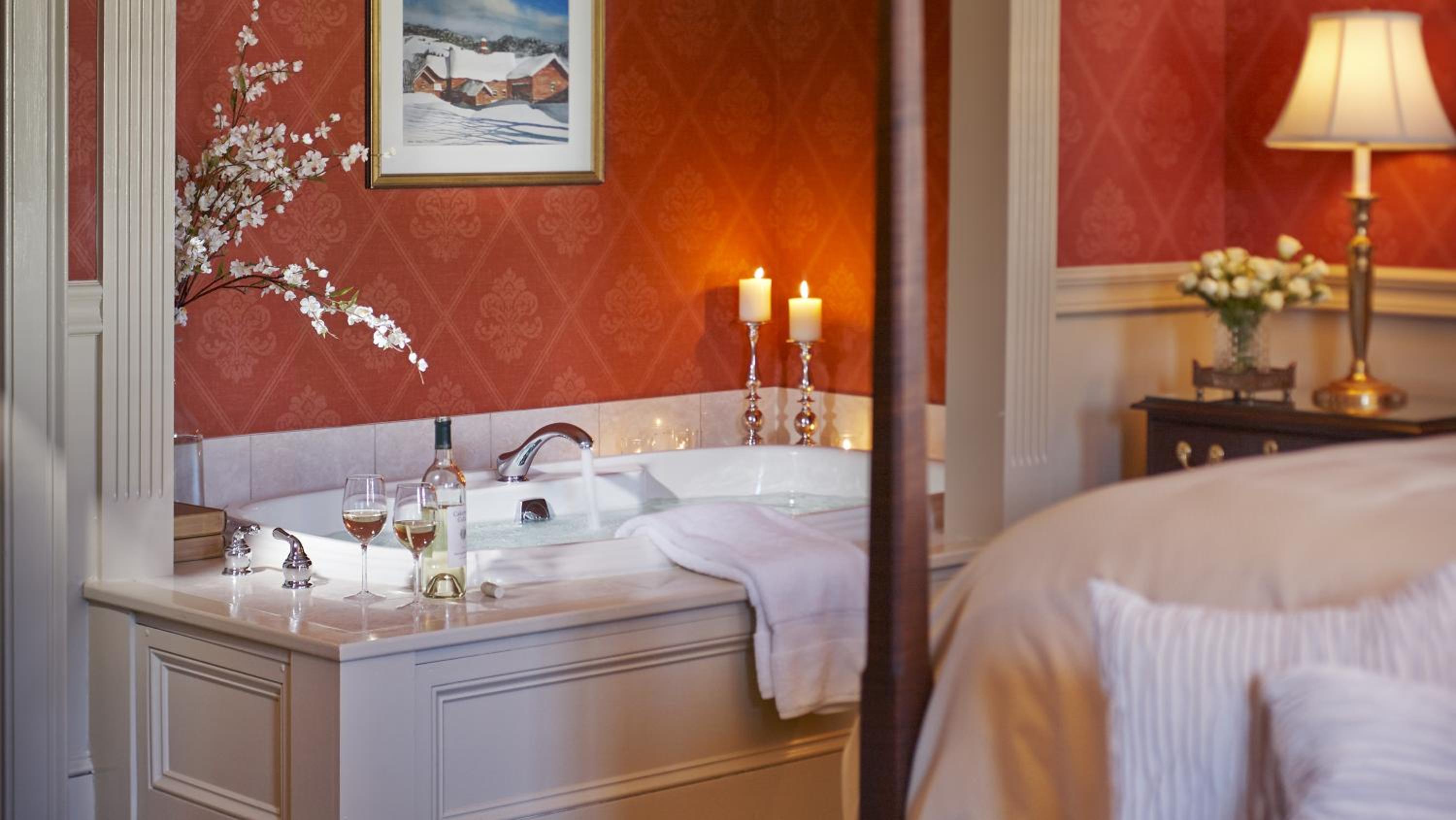 Luxury King Room - Photo 2