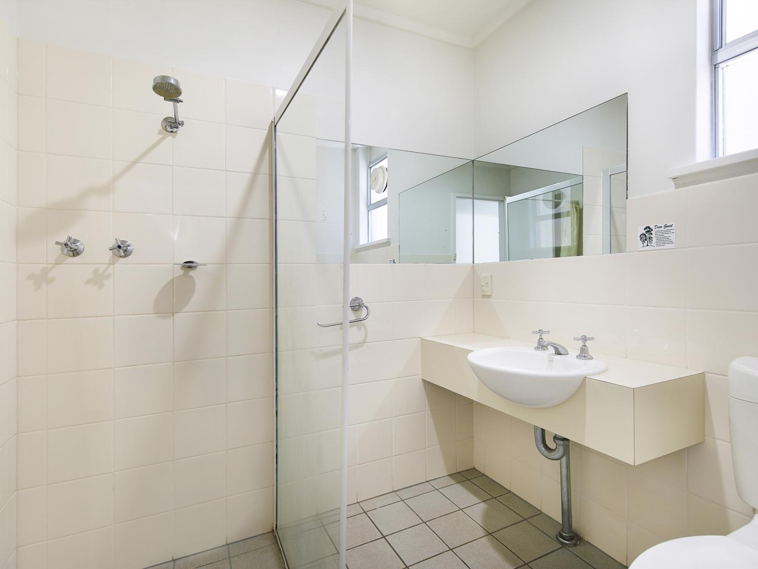Aroona Standard Double or Twin Room - Photo 4