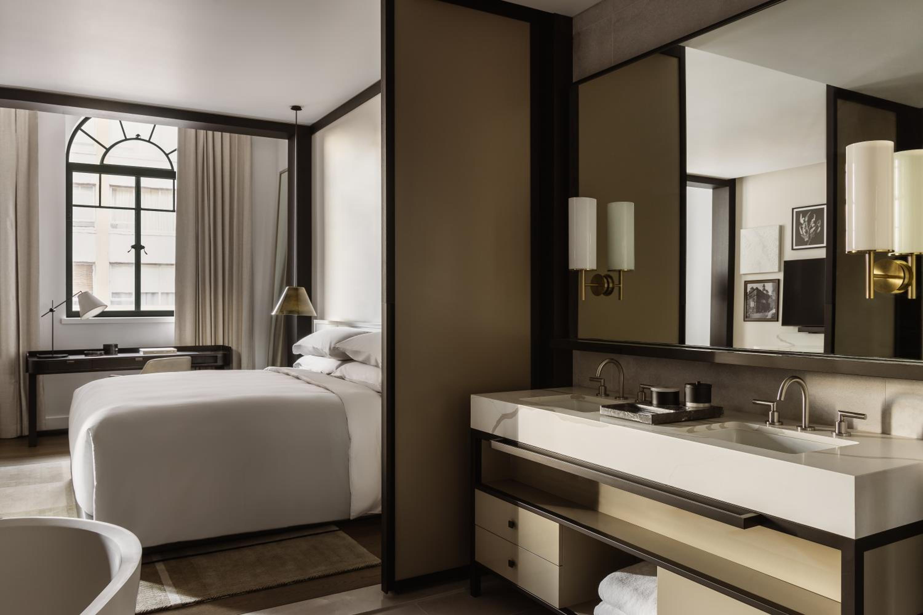 Premier King Room