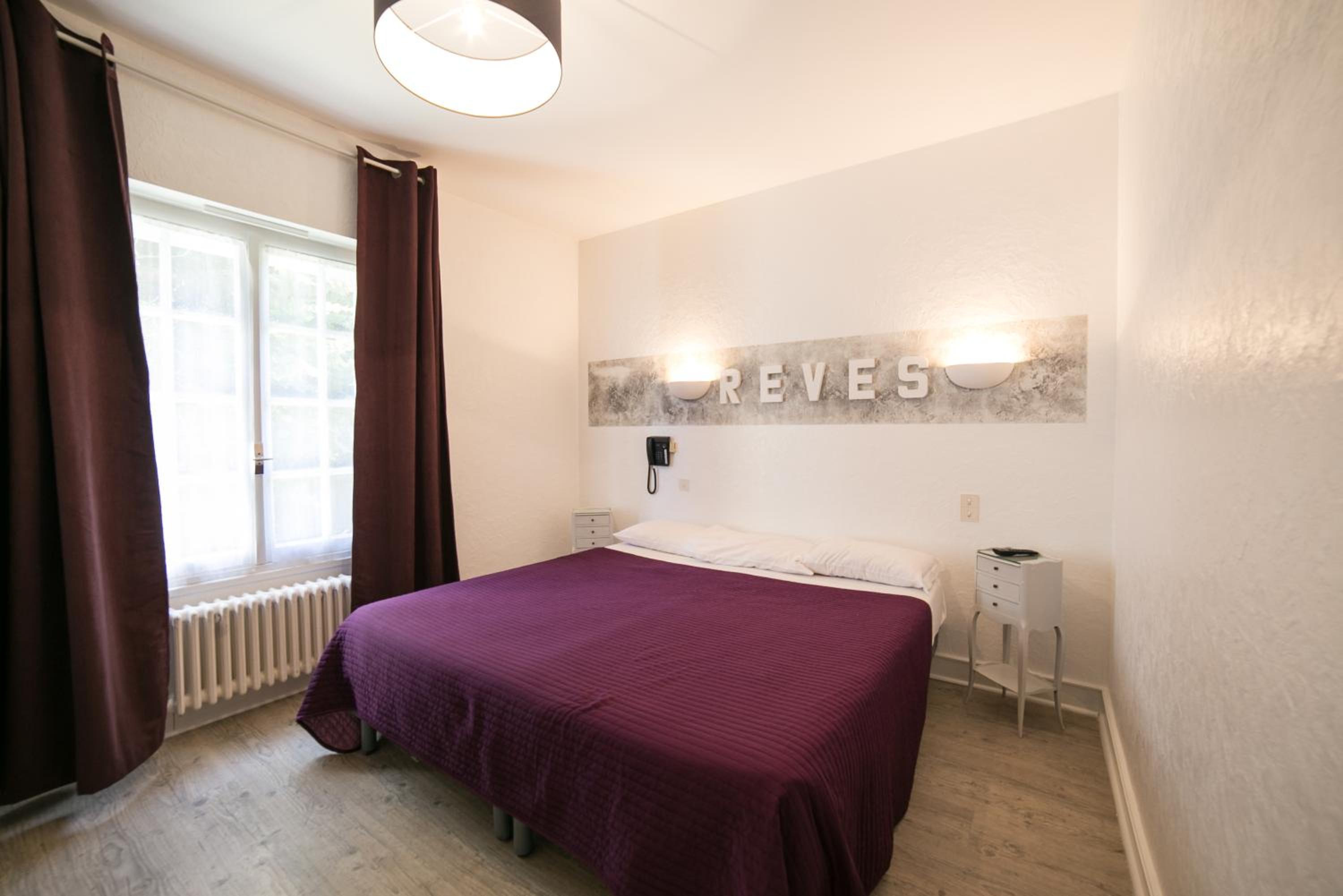 Double or Twin Room photo 3