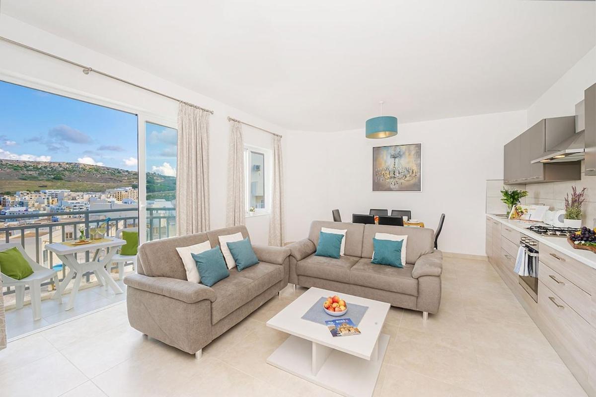 Apartment with Balcony